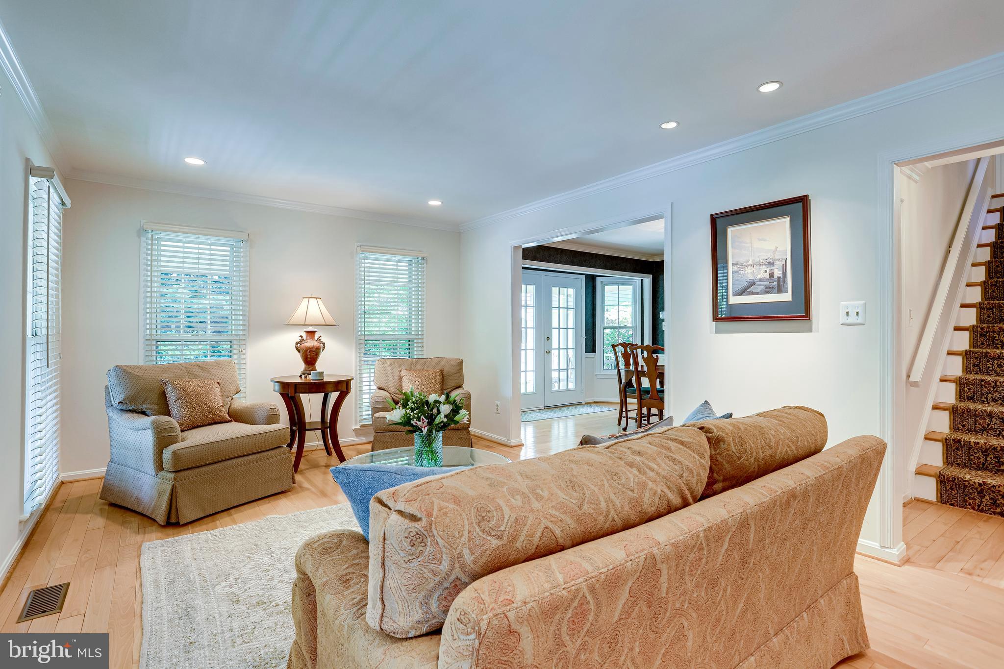 RESTON - Residential