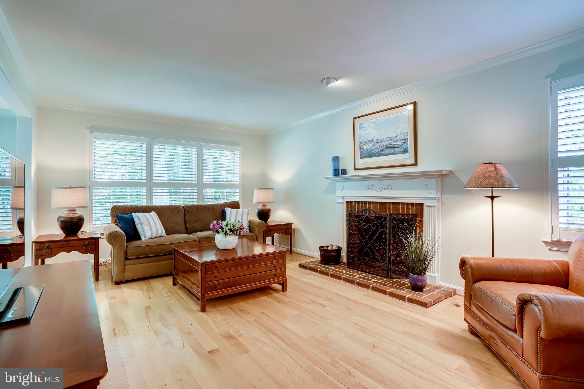 RESTON - Residential