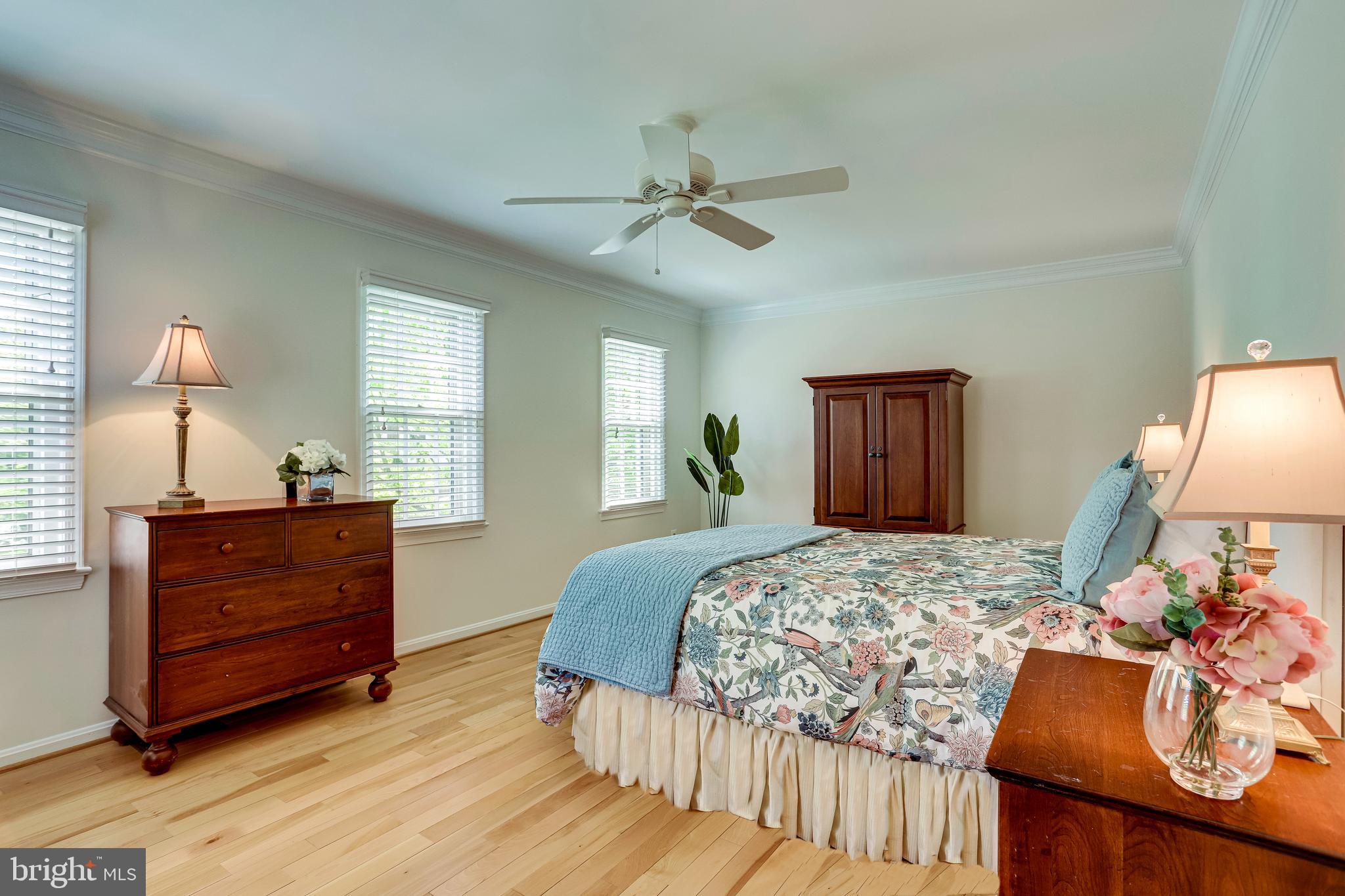 RESTON - Residential