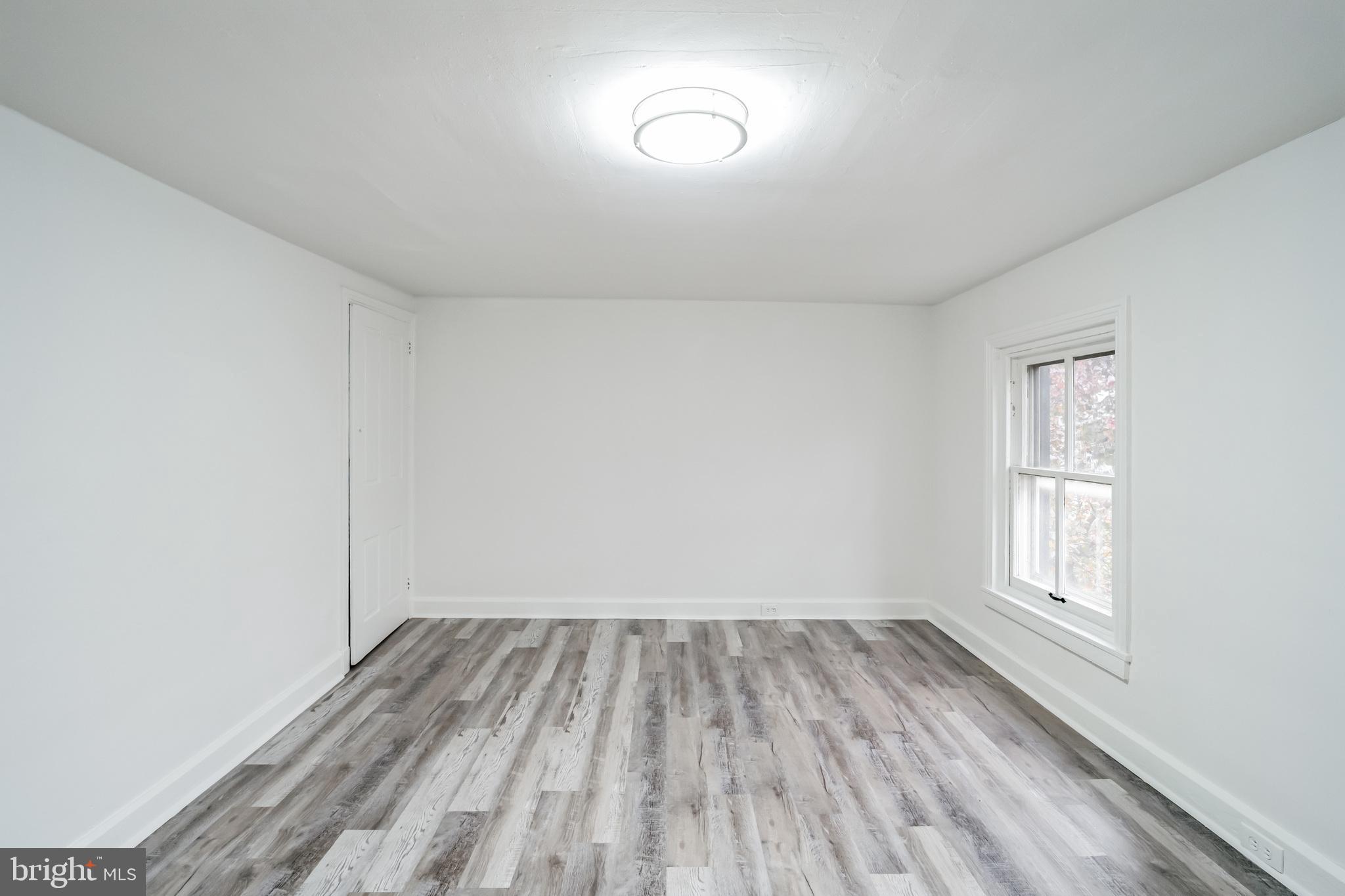 NORRISTOWN - Residential