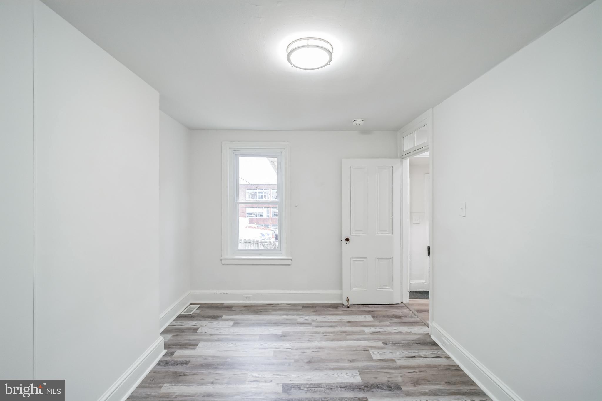 NORRISTOWN - Residential