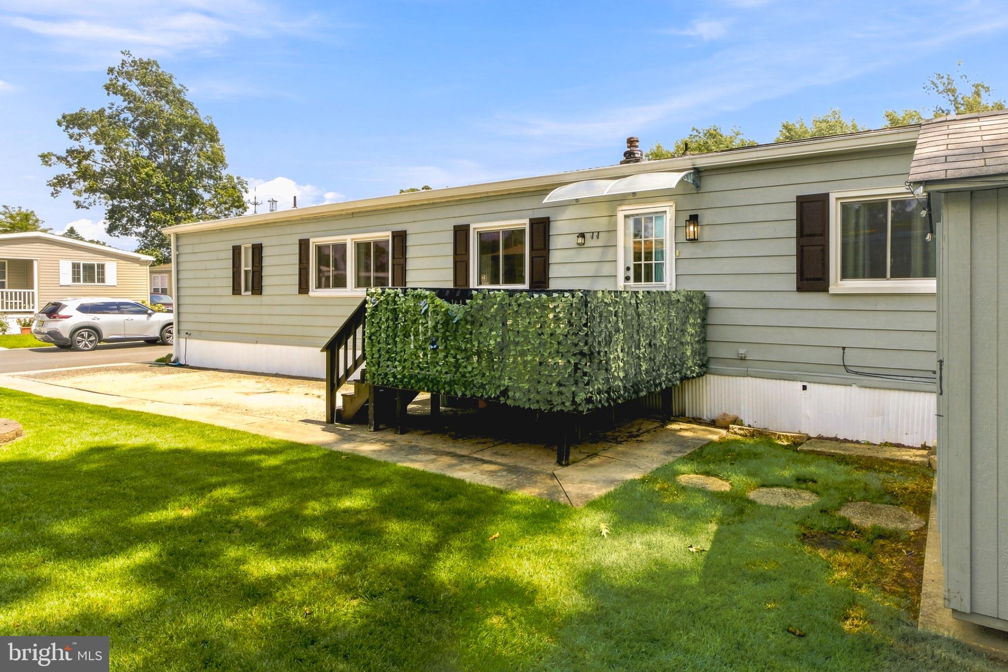 113 JASMINE LANE