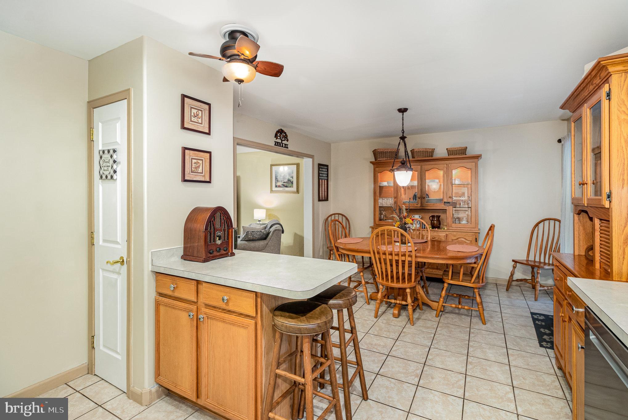 LOCUST WOODS - Residential