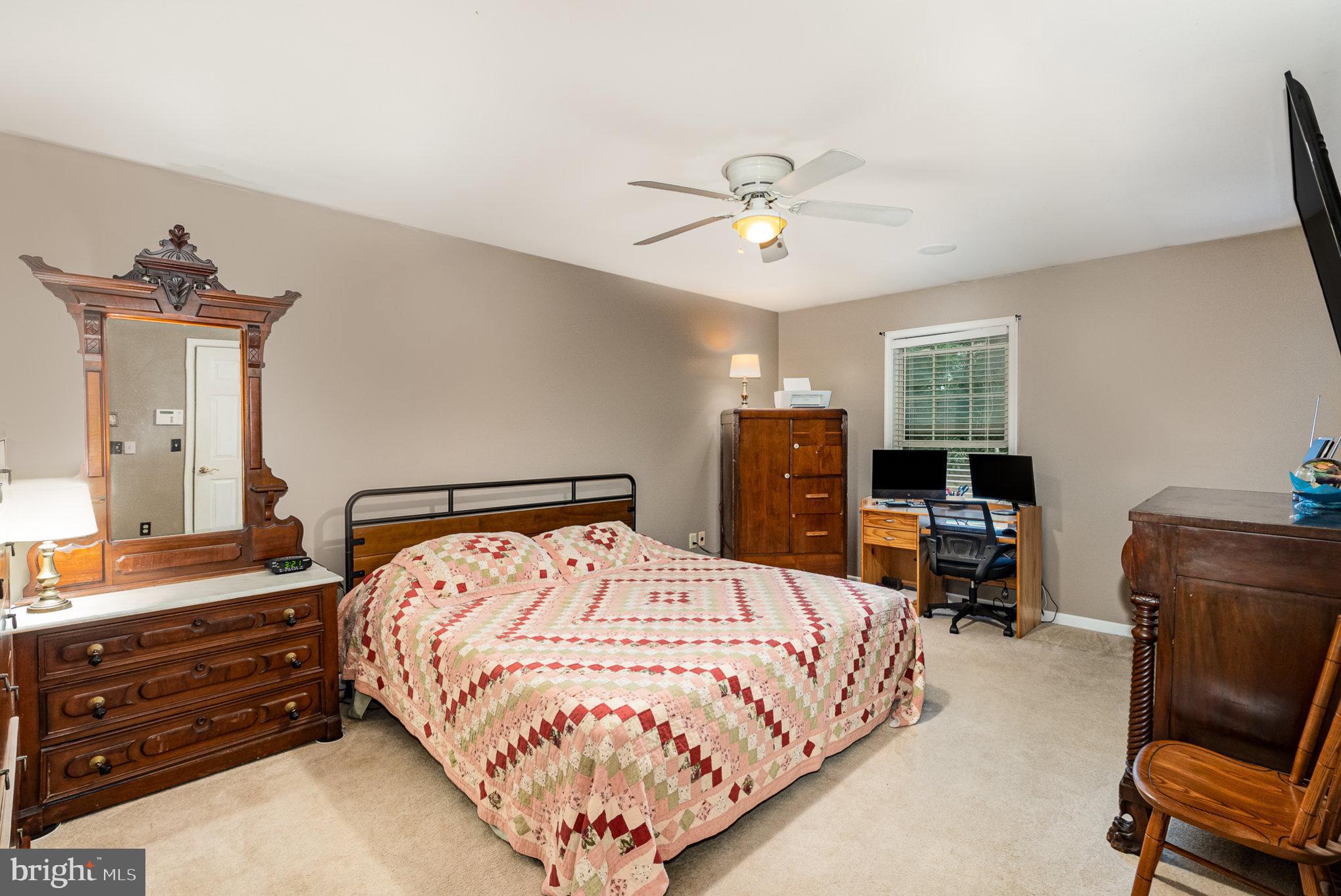 LOCUST WOODS - Residential