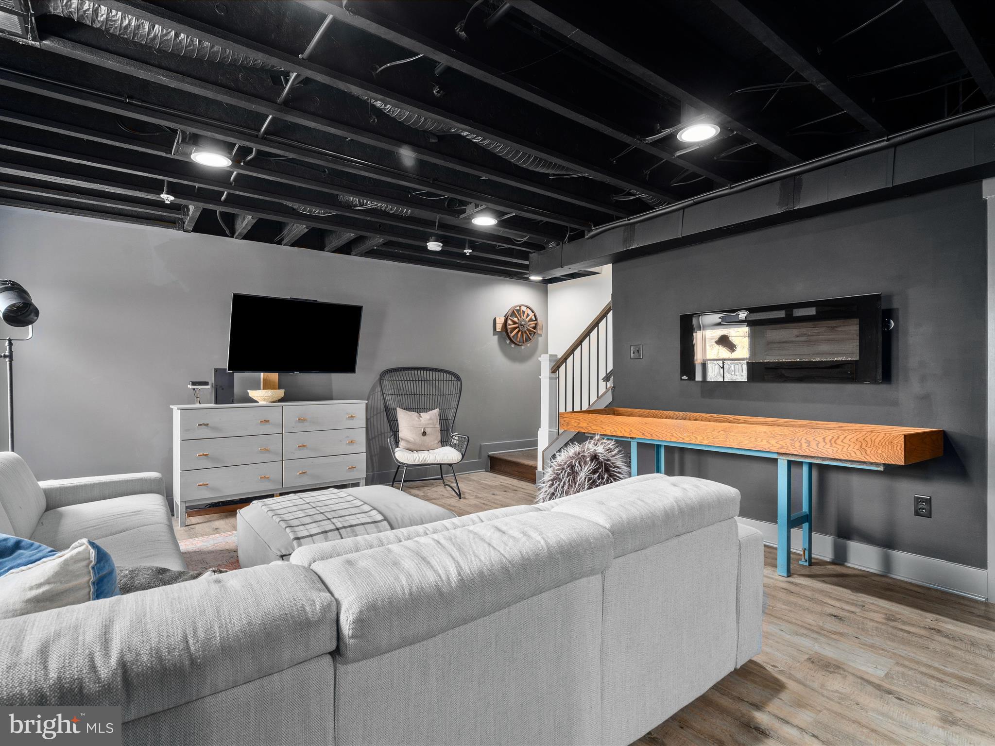 THE MEADOWS - Residential