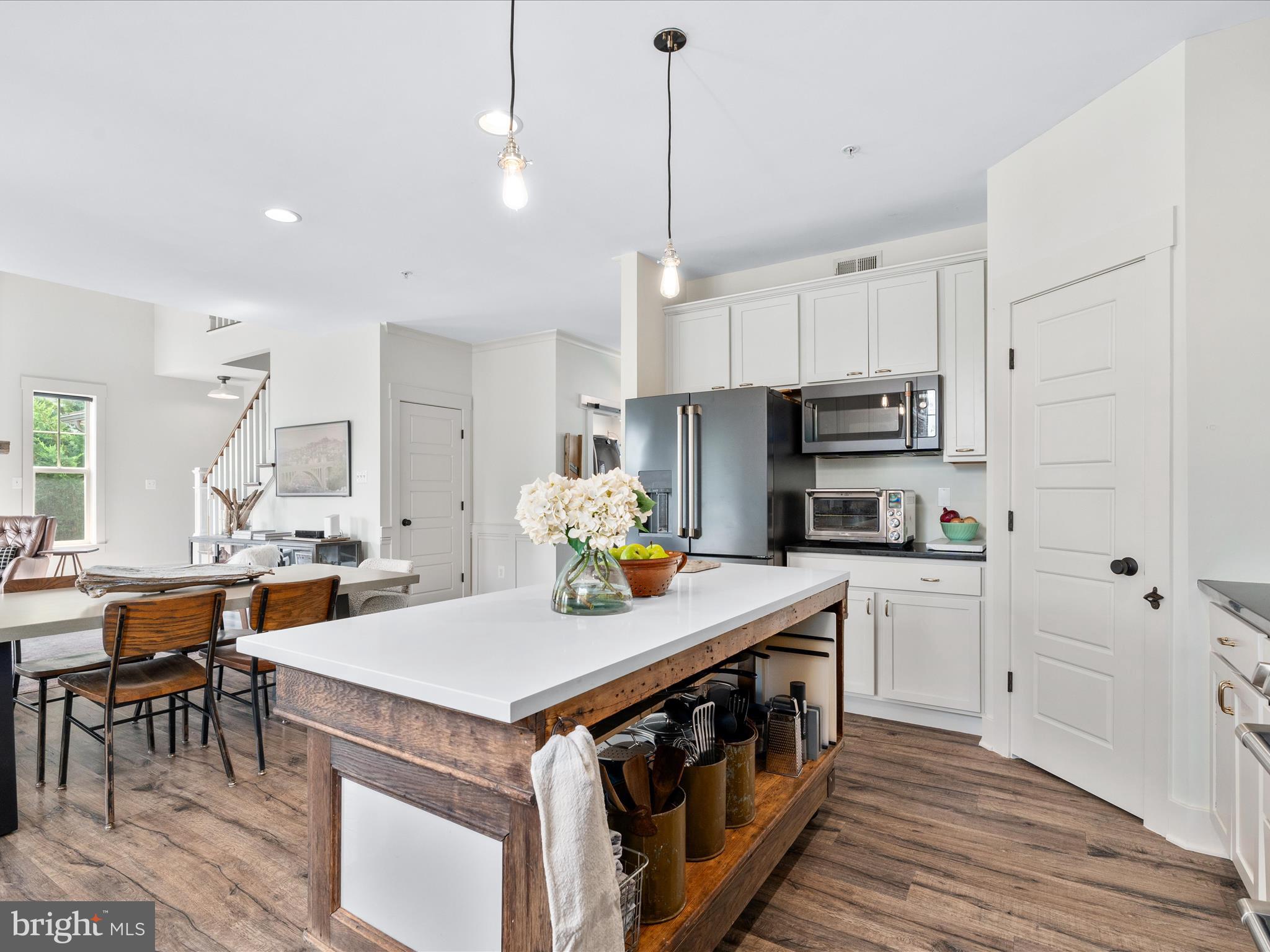 THE MEADOWS - Residential