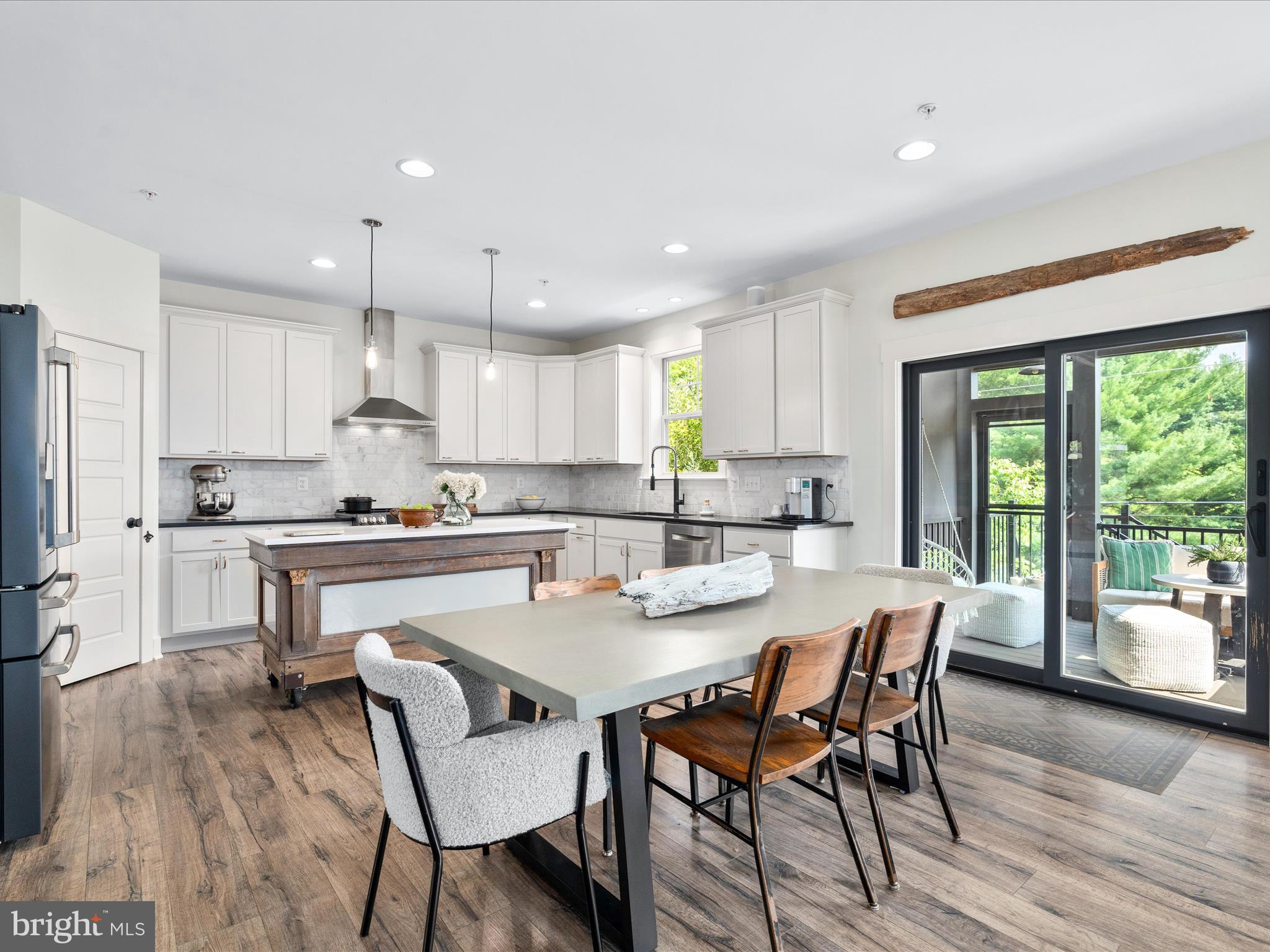 THE MEADOWS - Residential