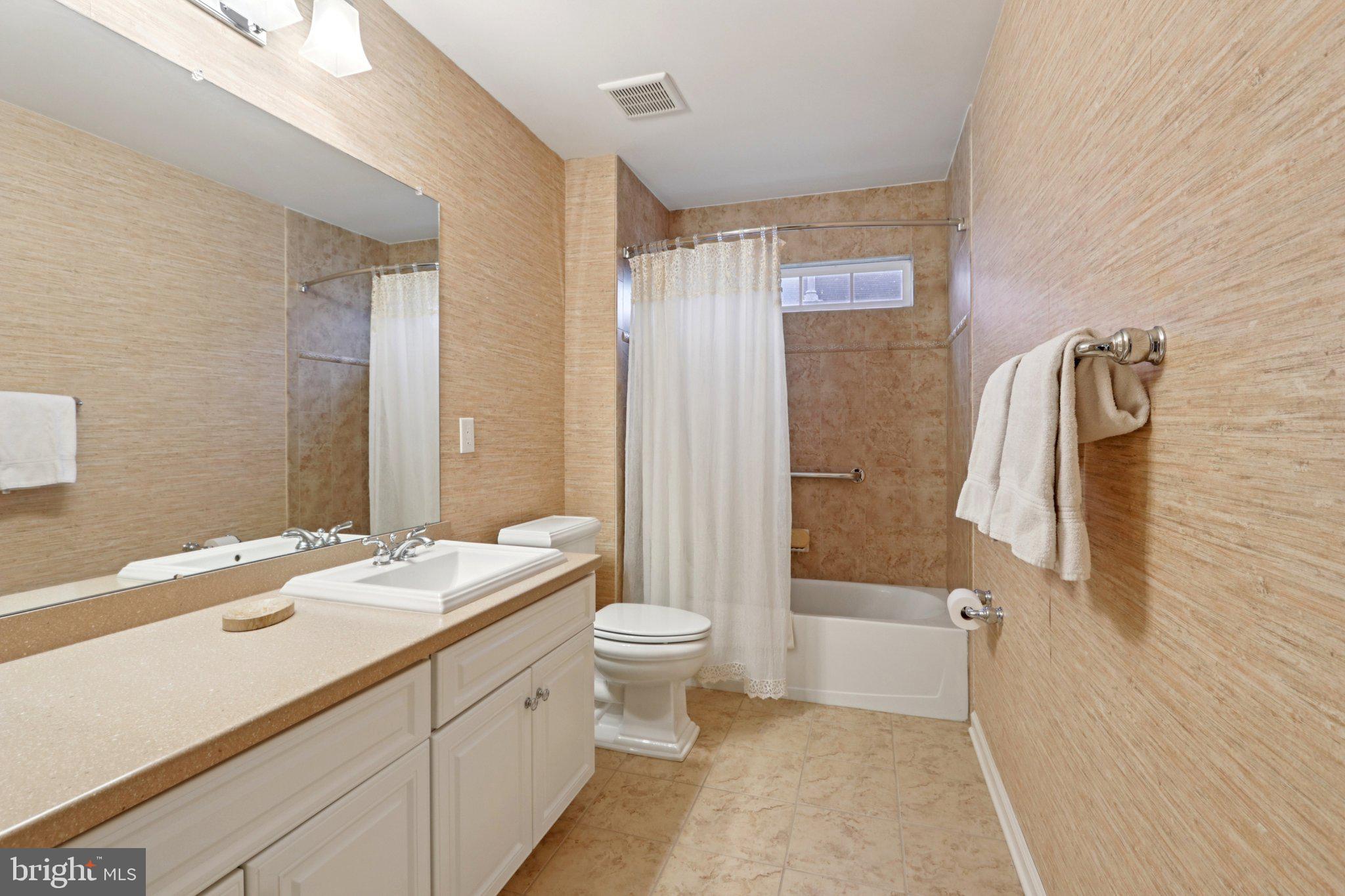 FOUR SEASONS AT FARM - Residential