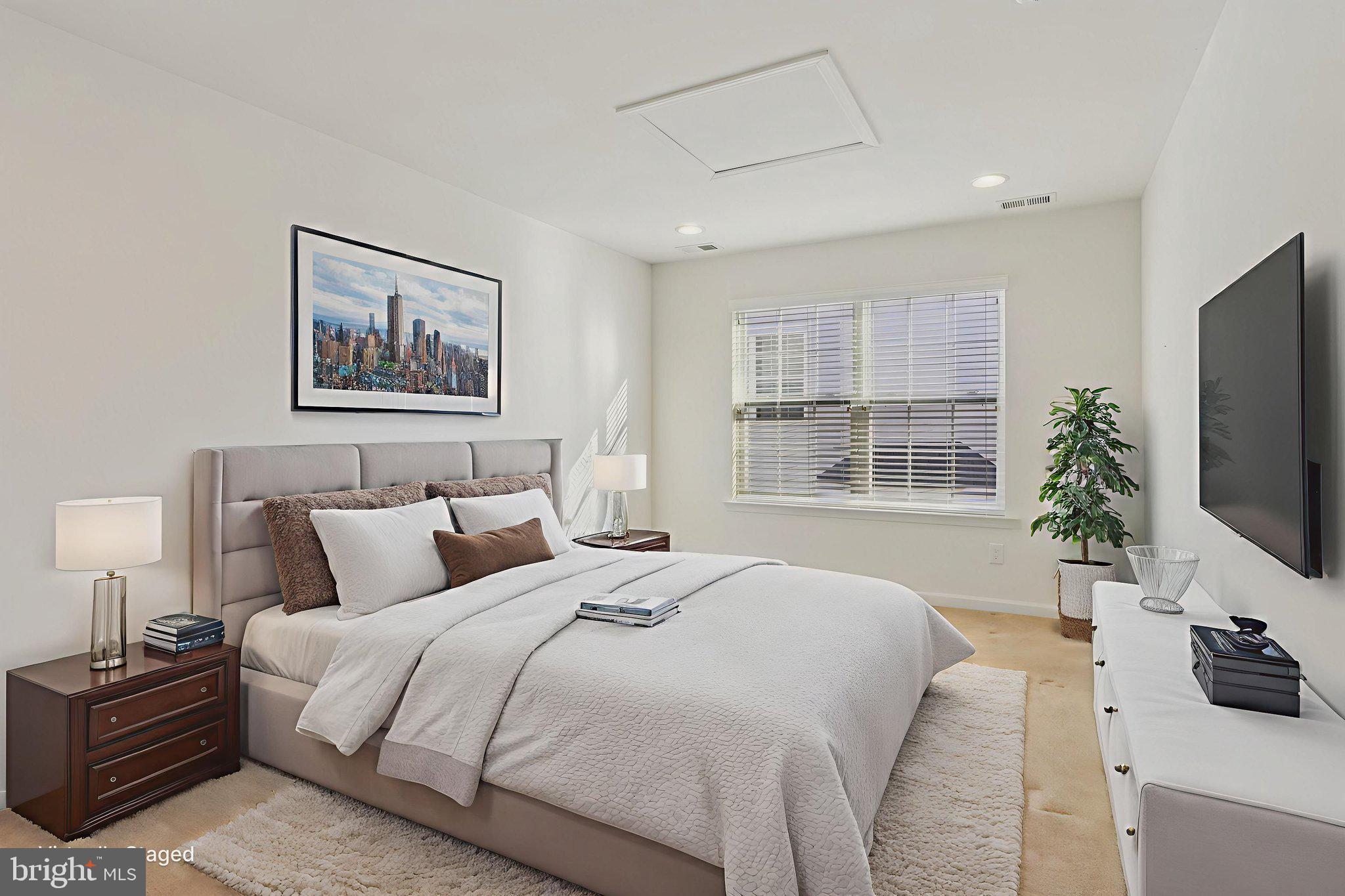 FOUR SEASONS AT FARM - Residential