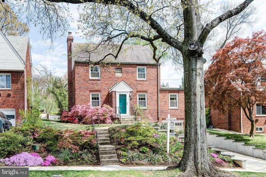 Warmth...Style...Charm. And convenience - 5 minute walk to Metro. Inside & out, this house is a solid 10. Remodeled kitchen, Thompson Creek windows, Den/office on the first floor, lovely ash floors and arched doorways. Garage connects to Rec Room in the basement, where there is also a full bath. Terrific back yard, with a bluestone patio. Open Sunday 1 to 3pm.