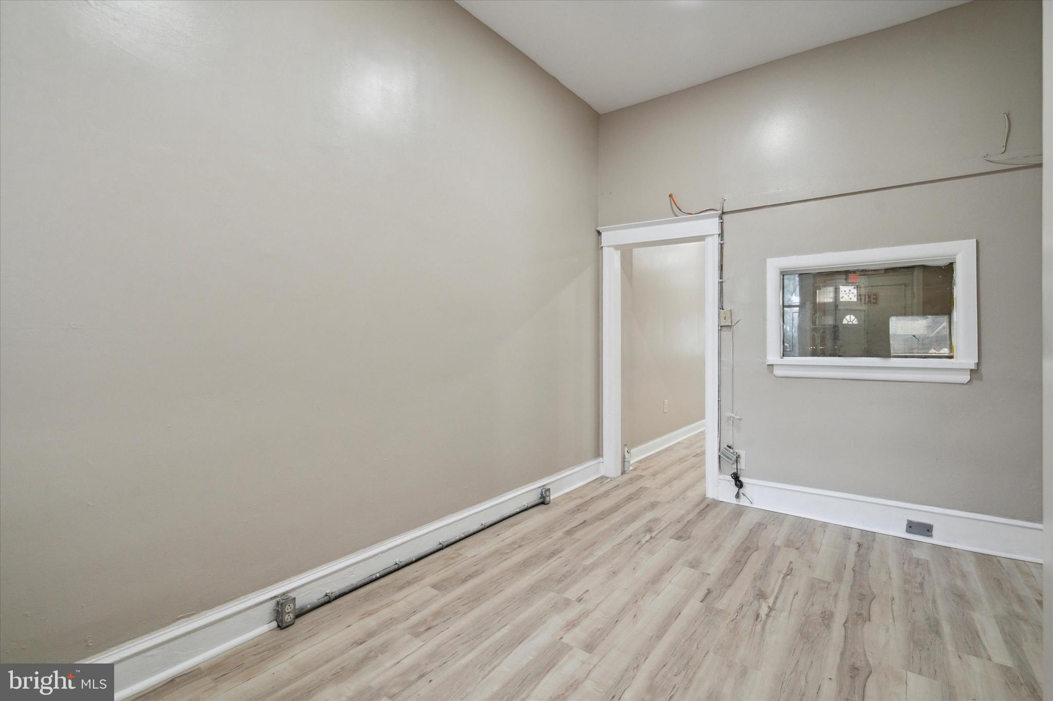 OGONTZ - Commercial Lease