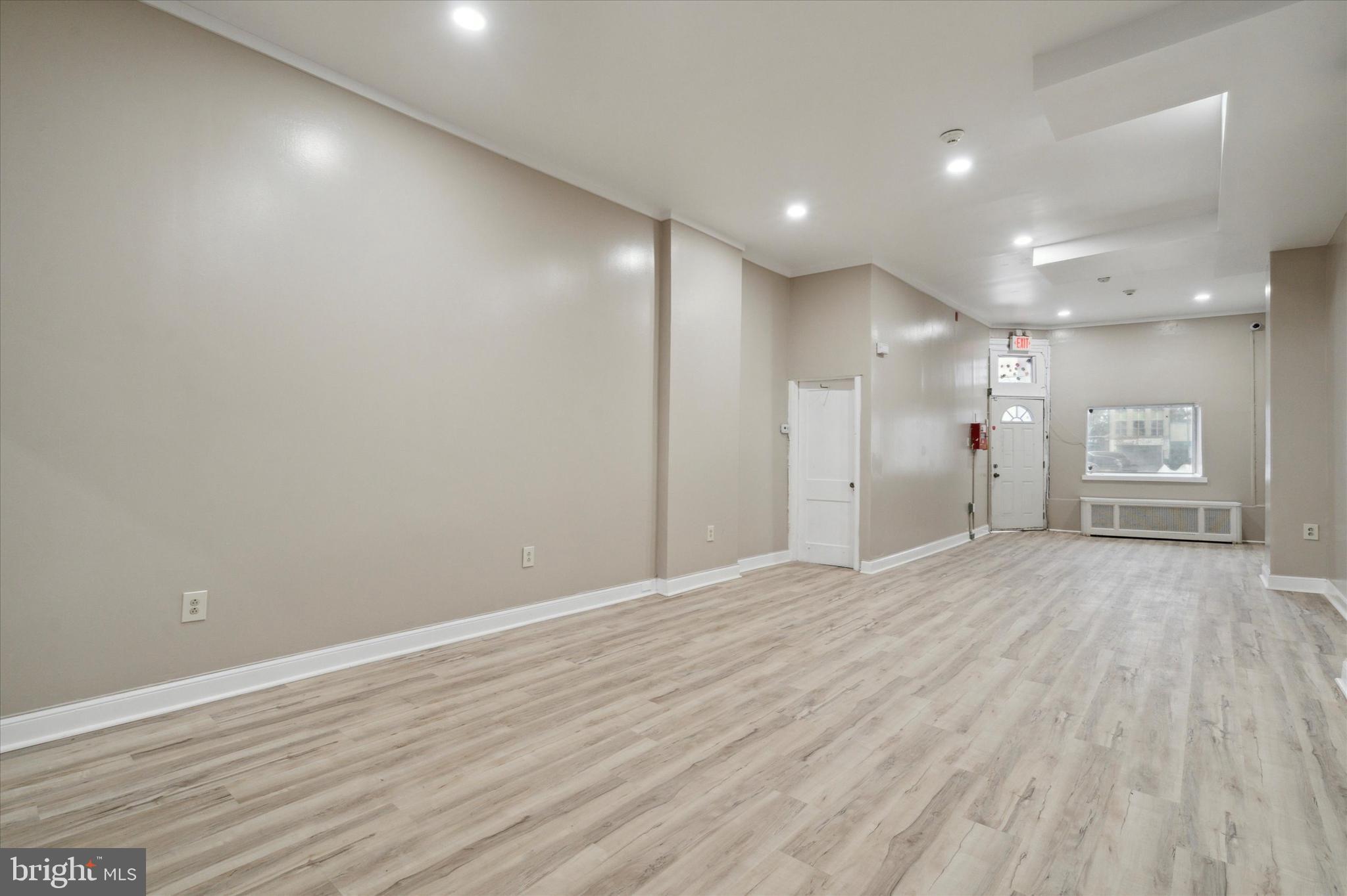 OGONTZ - Commercial Lease