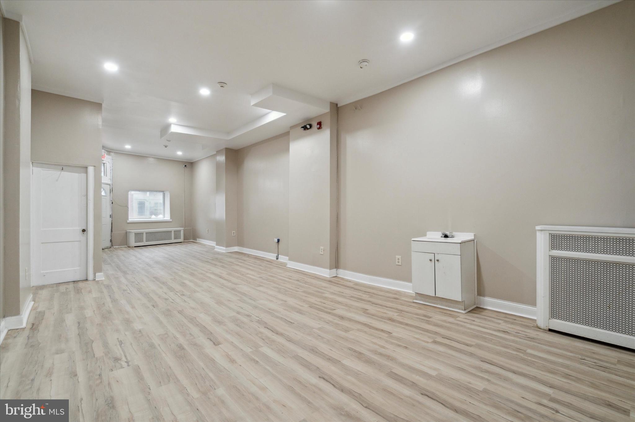 OGONTZ - Commercial Lease