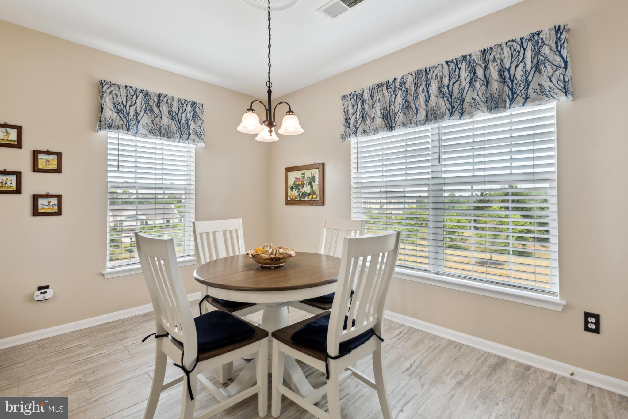 CEDAR RIDGE - Residential