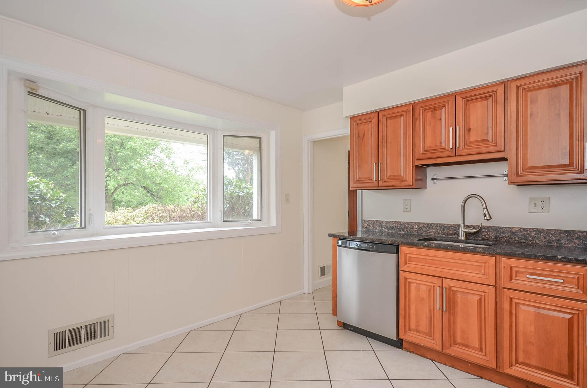 FRANKLIN KNOLLS - Residential Lease