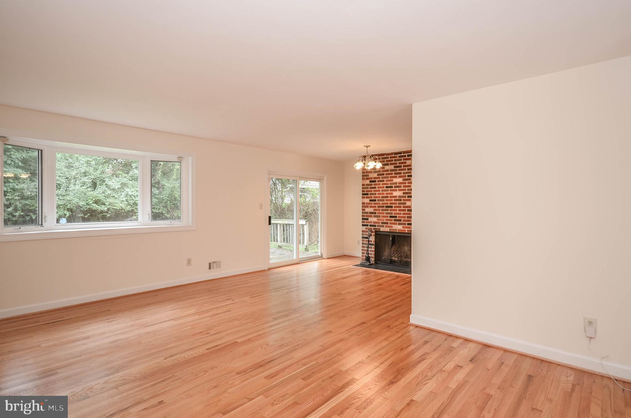 FRANKLIN KNOLLS - Residential Lease