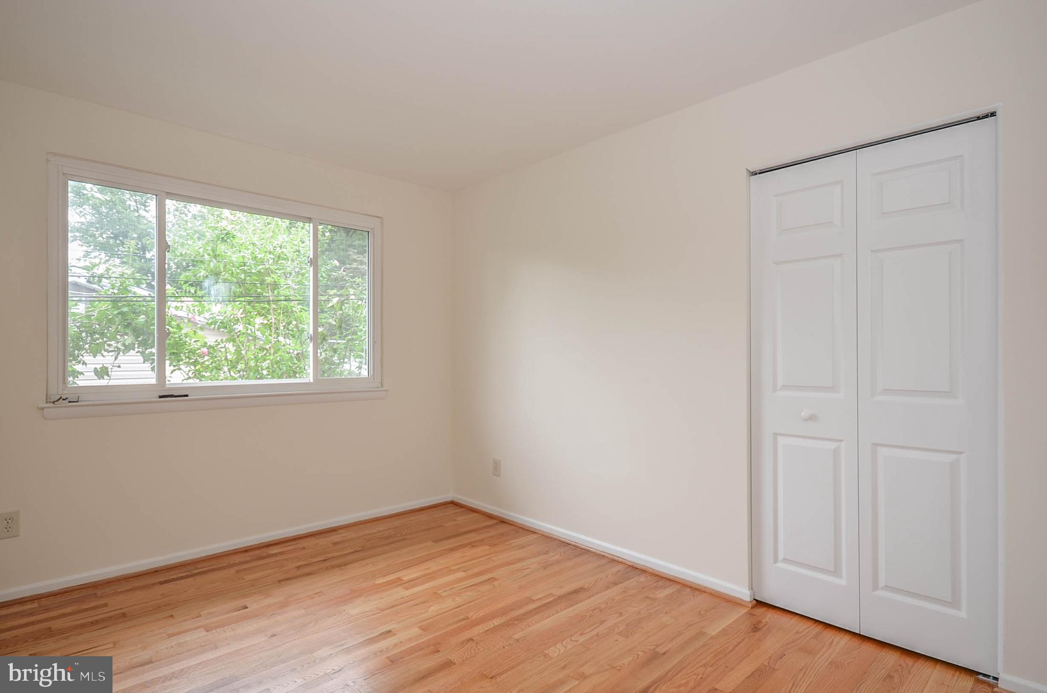 FRANKLIN KNOLLS - Residential Lease