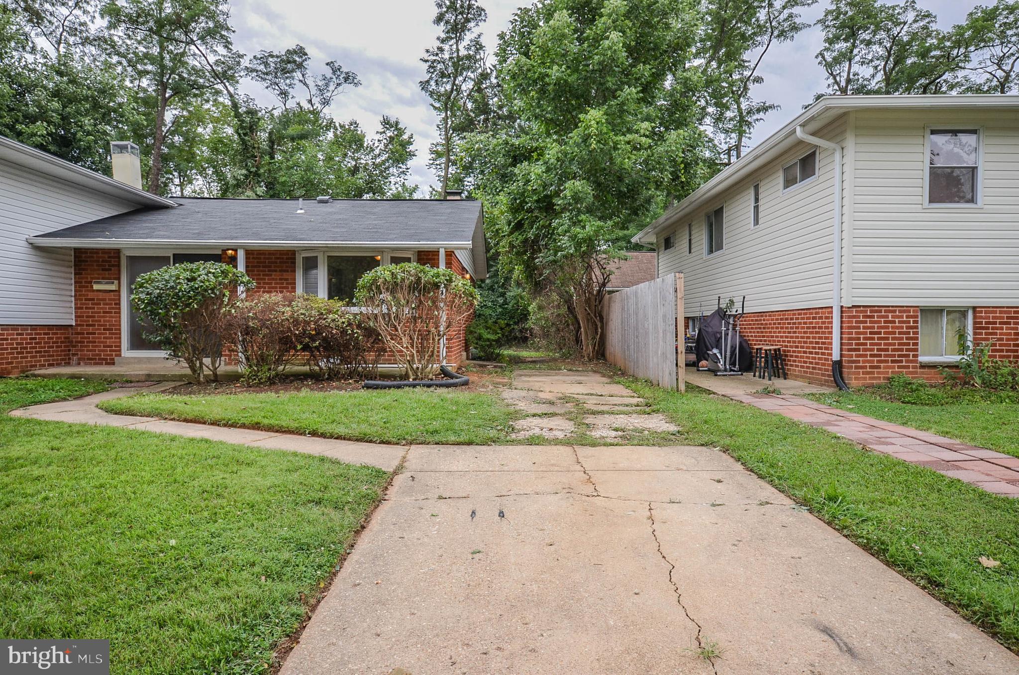 FRANKLIN KNOLLS - Residential Lease