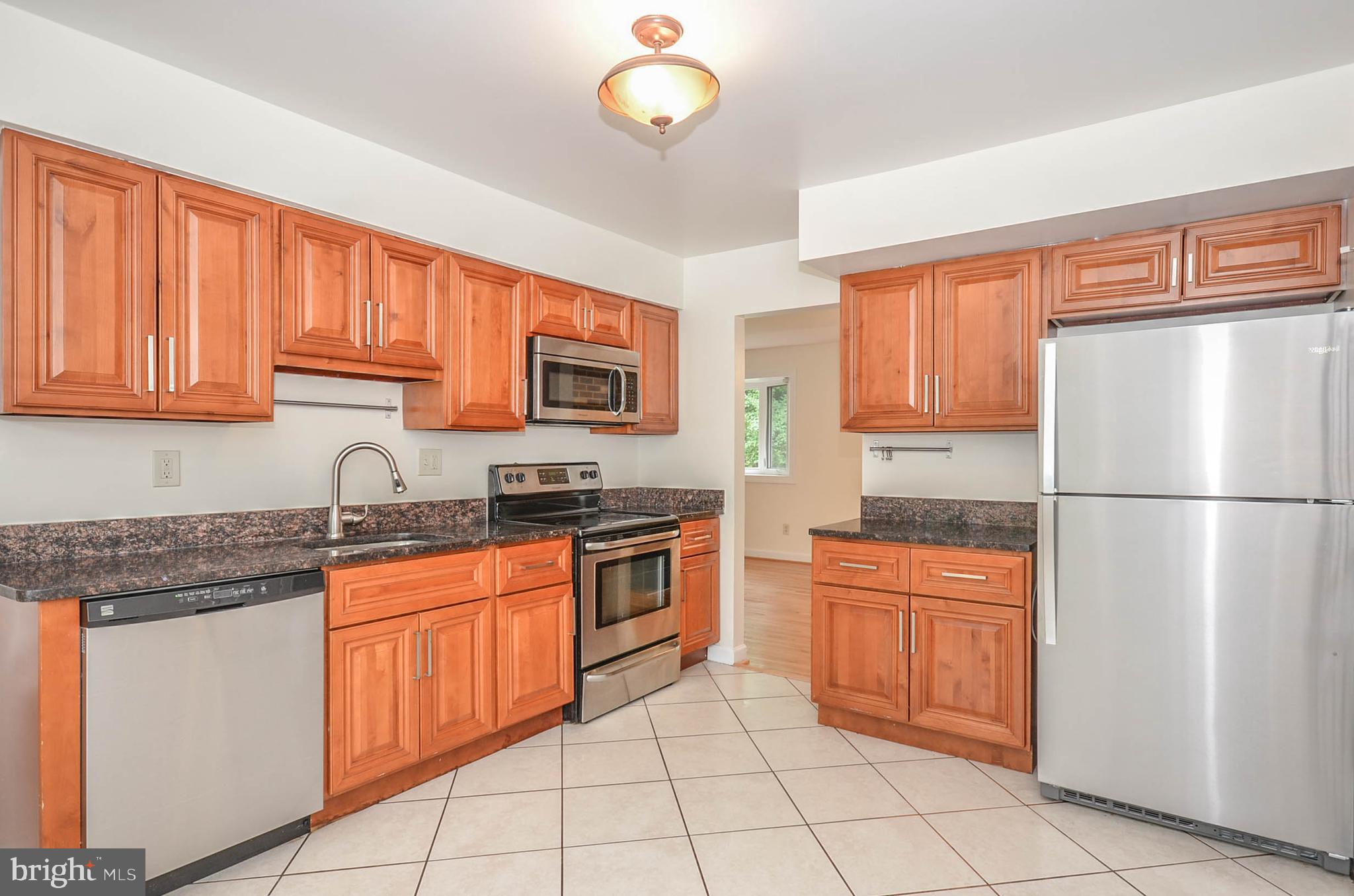 FRANKLIN KNOLLS - Residential Lease