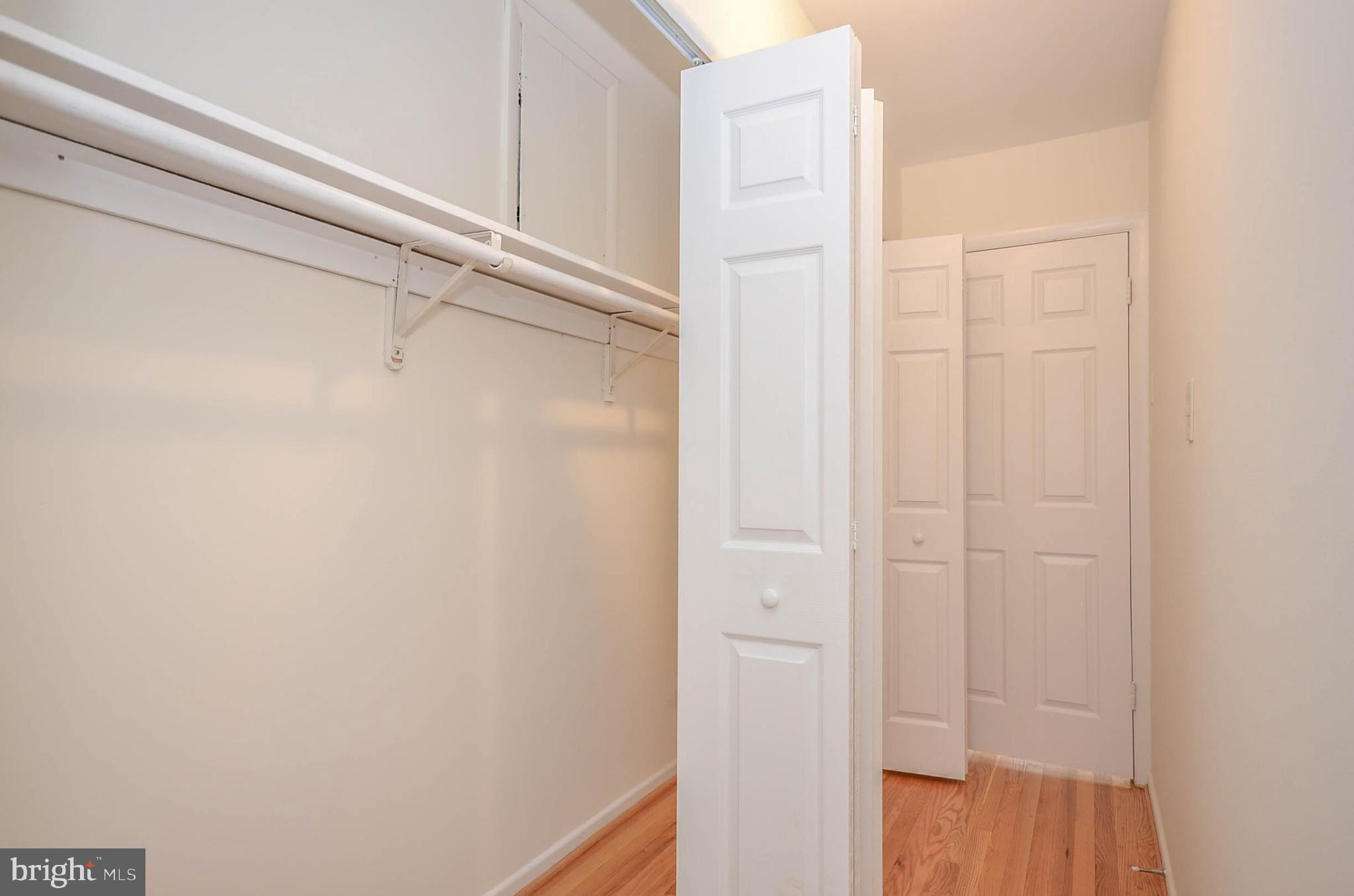 FRANKLIN KNOLLS - Residential Lease