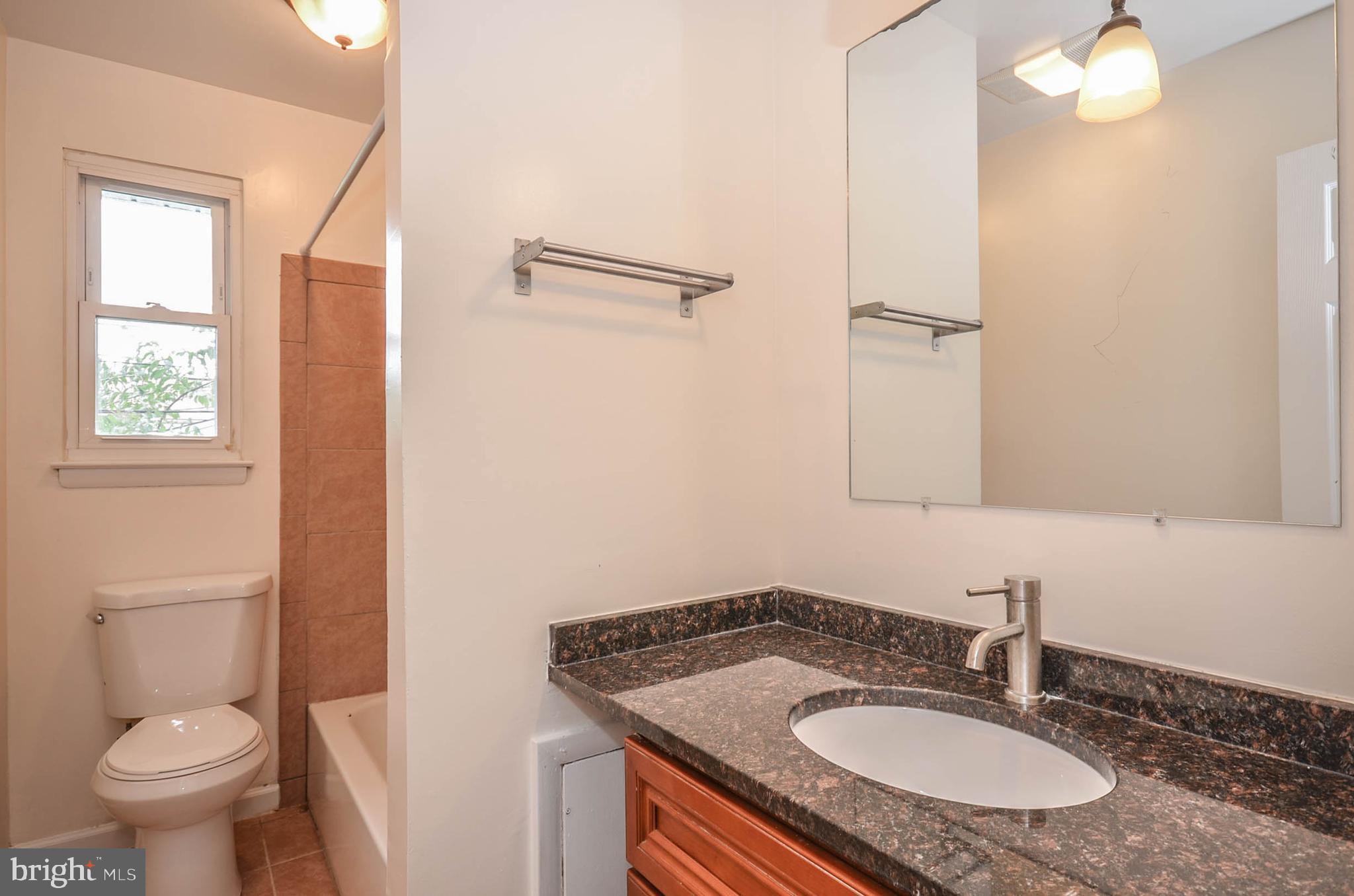 FRANKLIN KNOLLS - Residential Lease