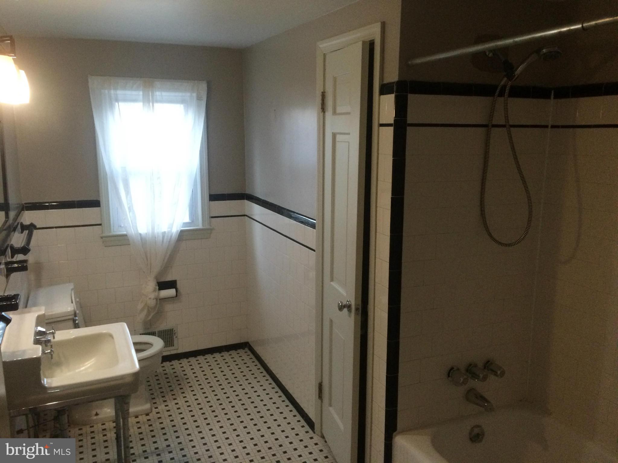 LAYTONSVILLE OUTSIDE - Residential Lease