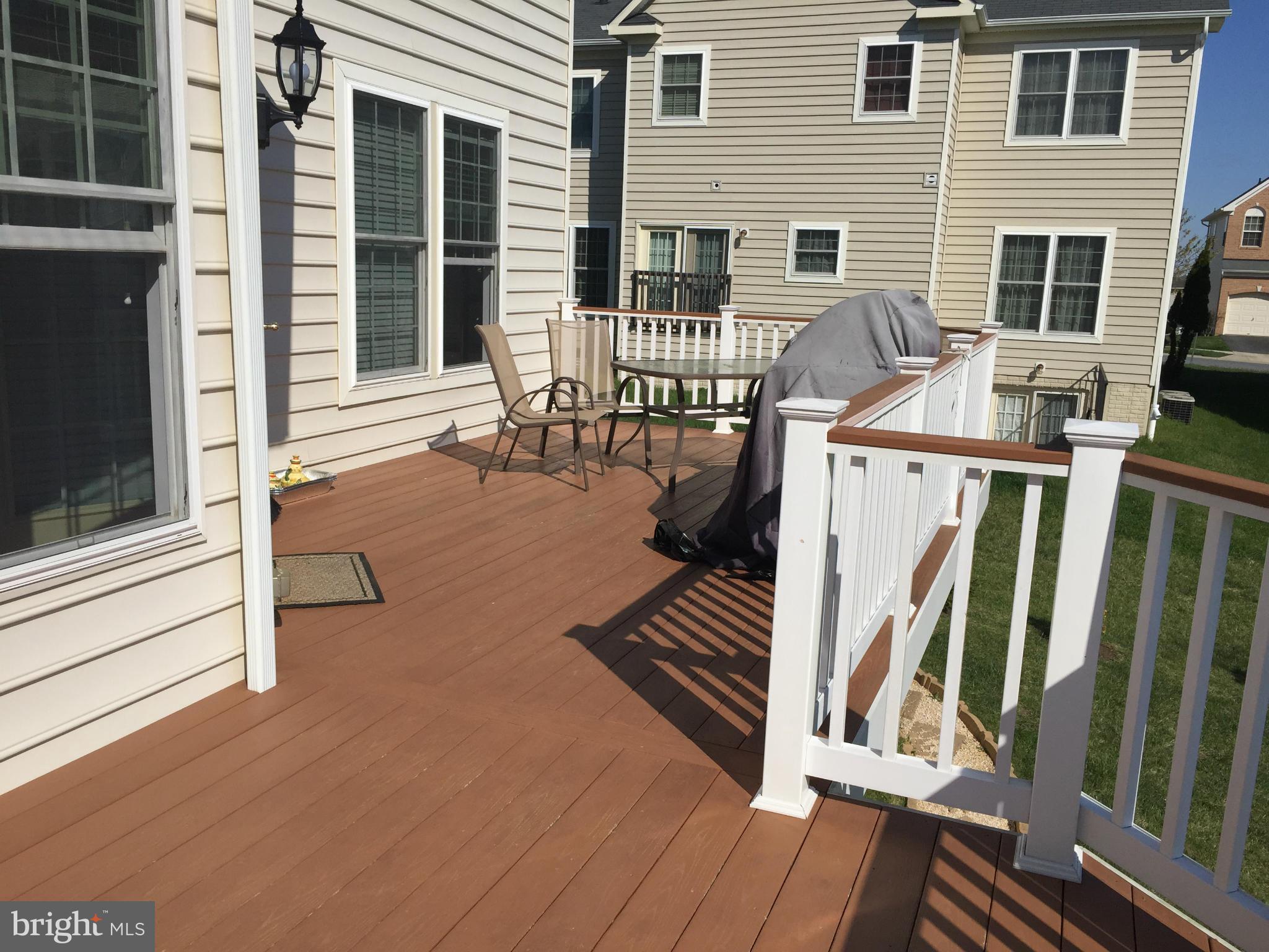 AUTUMN VIEW - Residential Lease