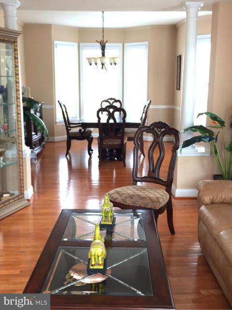 AUTUMN VIEW - Residential Lease