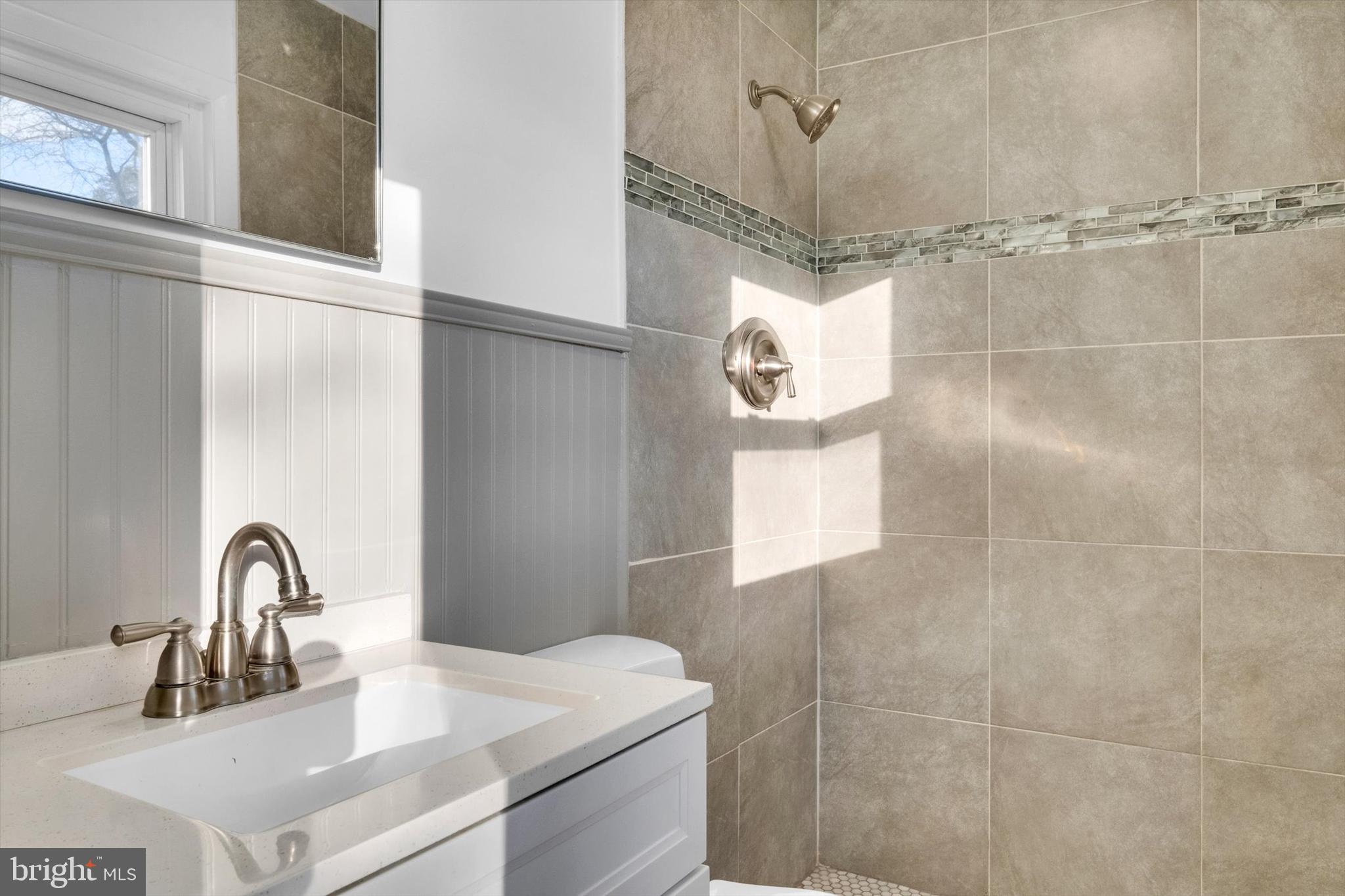 WHITFIELD WOODS - Residential Lease