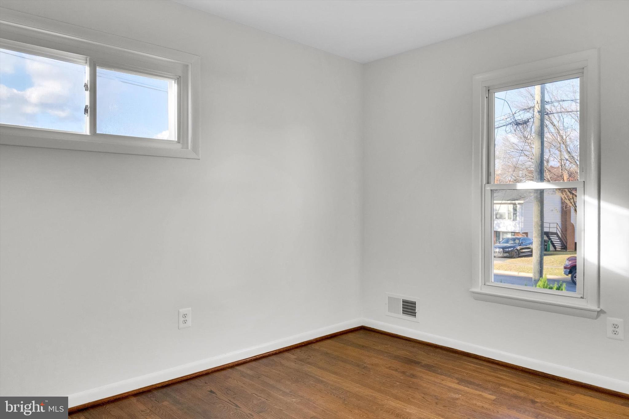 WHITFIELD WOODS - Residential Lease