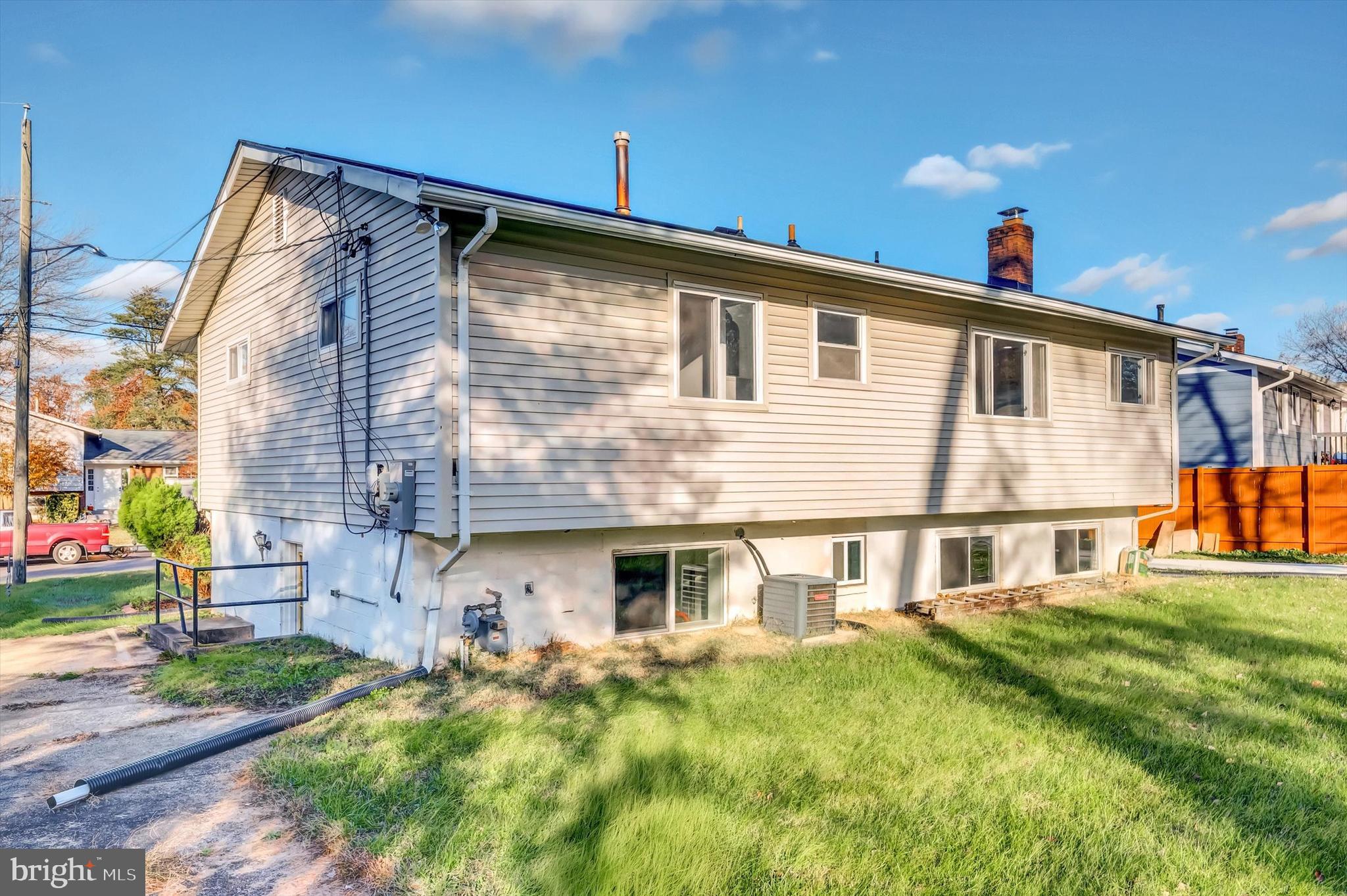 WHITFIELD WOODS - Residential Lease