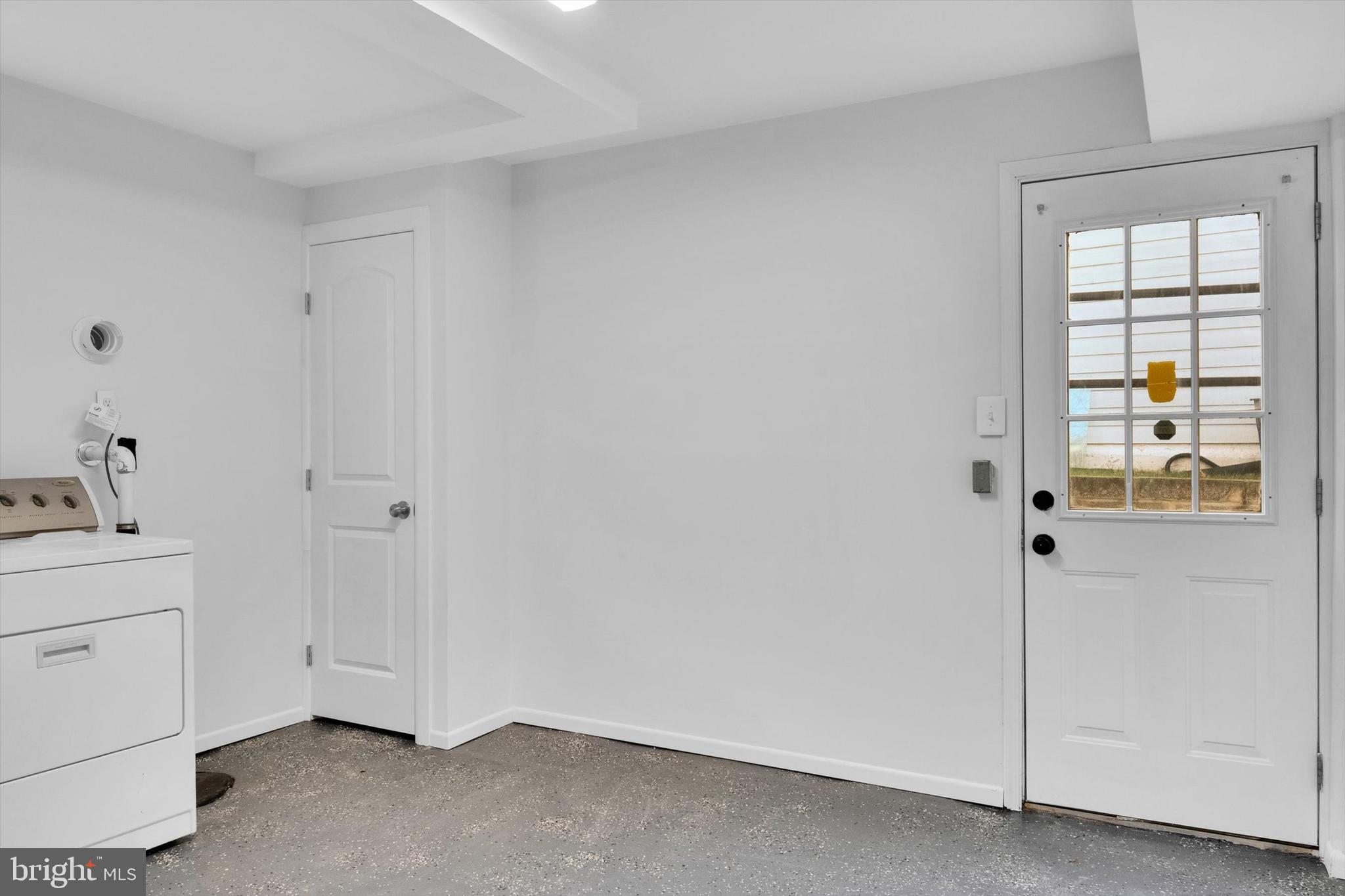 WHITFIELD WOODS - Residential Lease