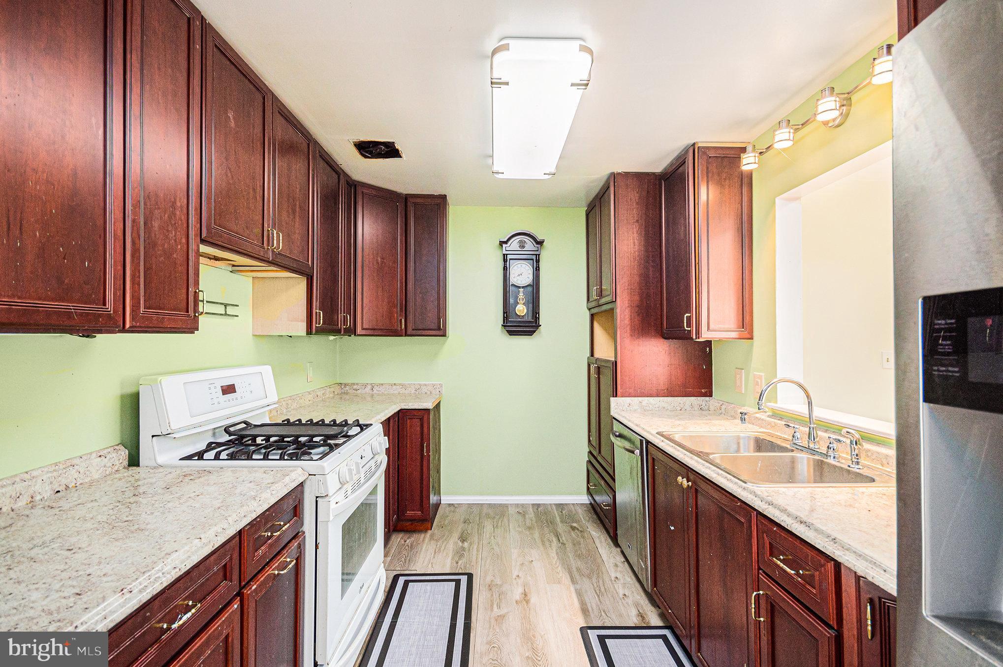 DALE CITY - Residential