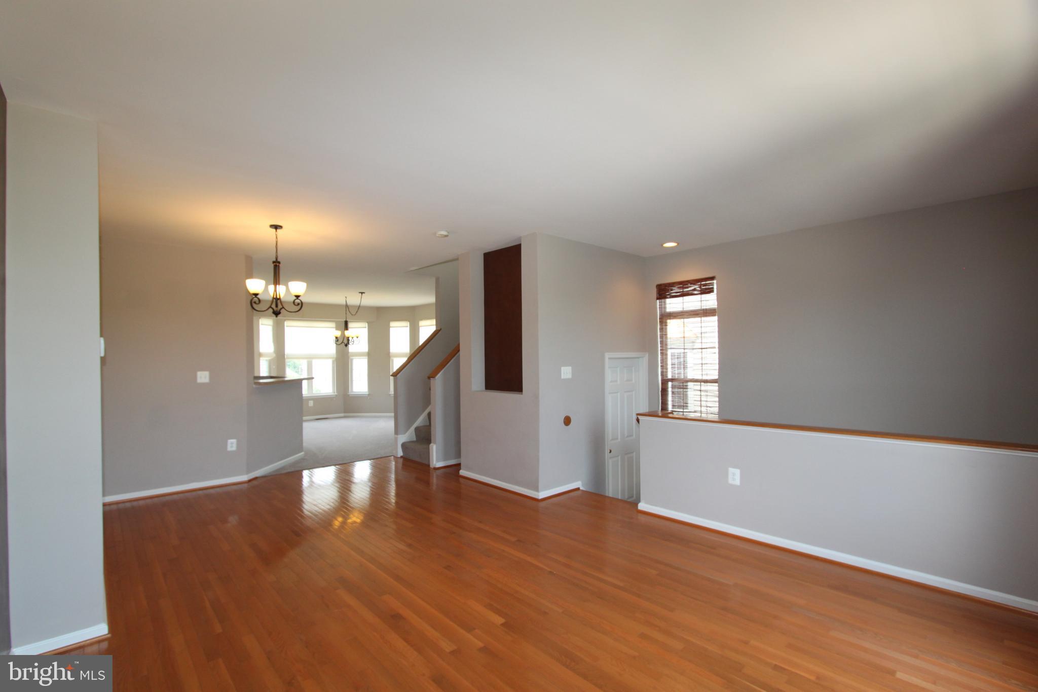 HUNTFIELD - Residential Lease