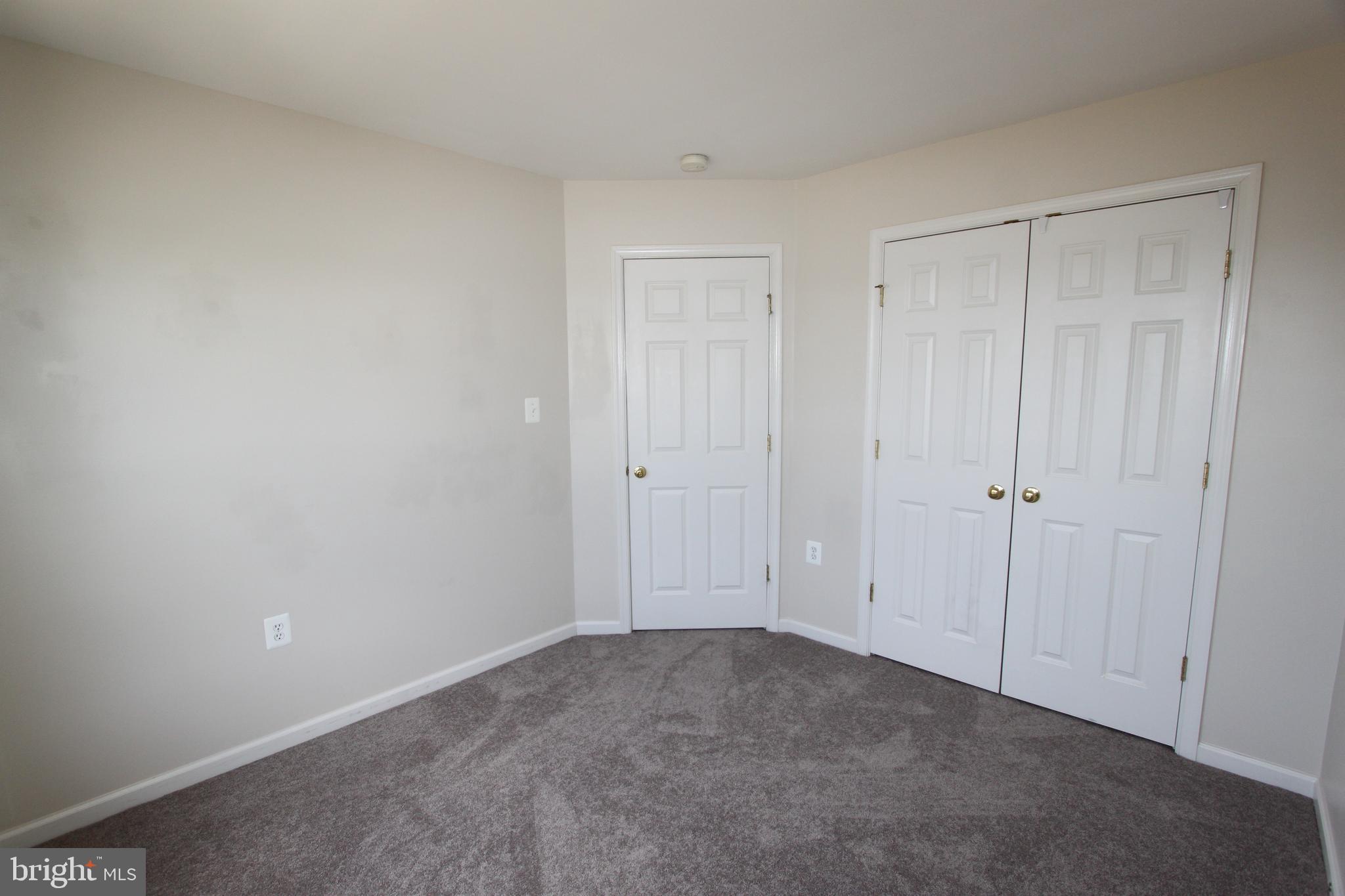 HUNTFIELD - Residential Lease