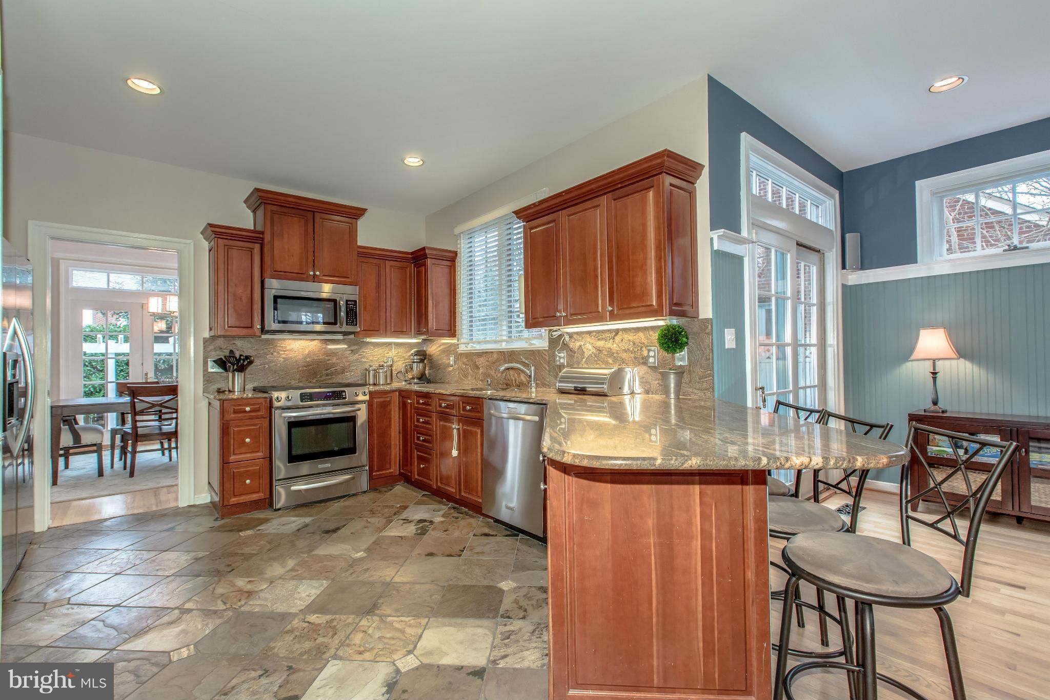 ASHTON HEIGHTS - Residential