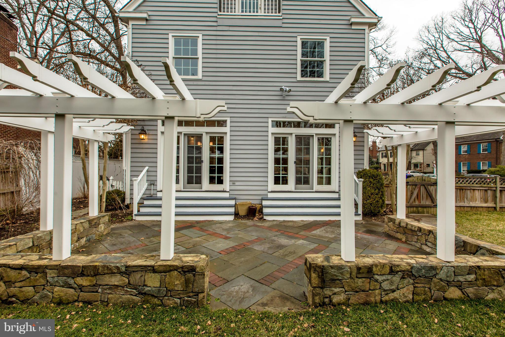 ASHTON HEIGHTS - Residential