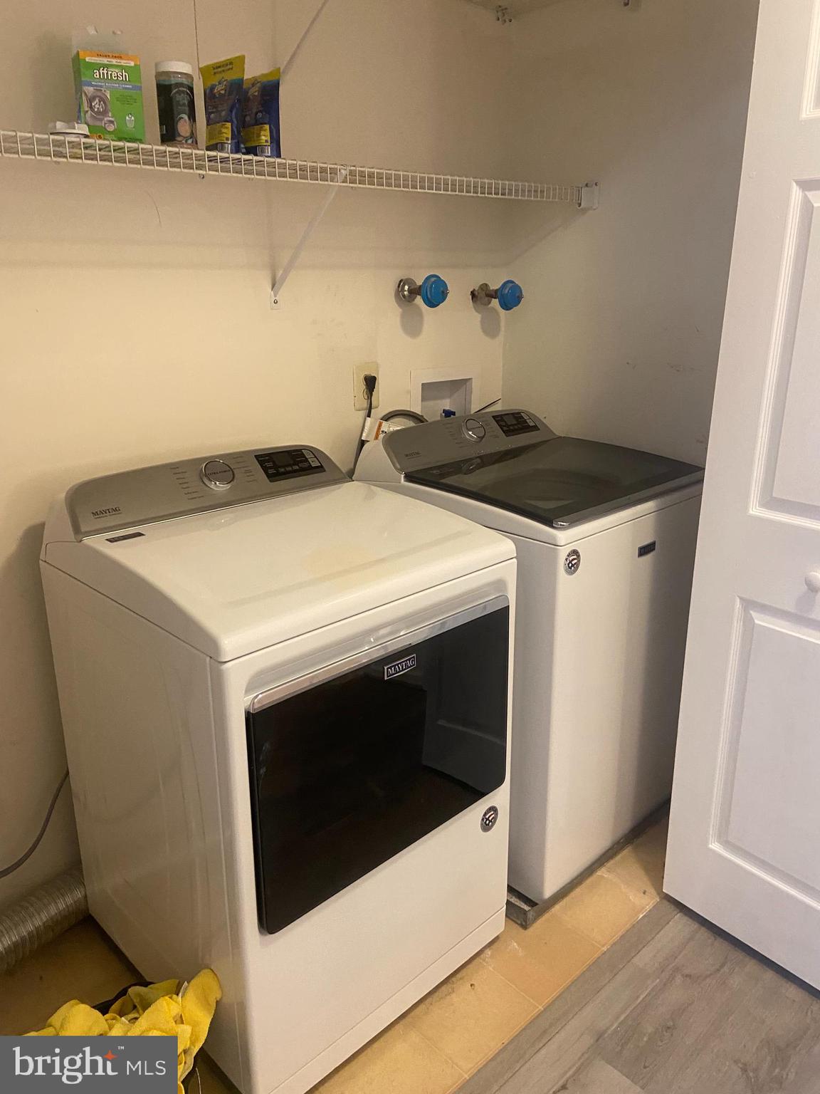 THE RIDINGS - Residential