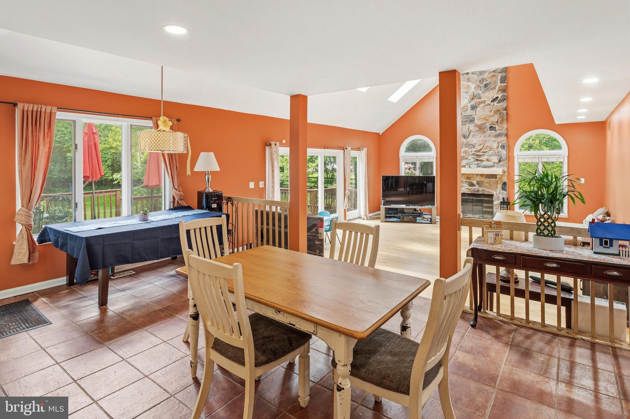 WINDEMERE ACRES - Residential