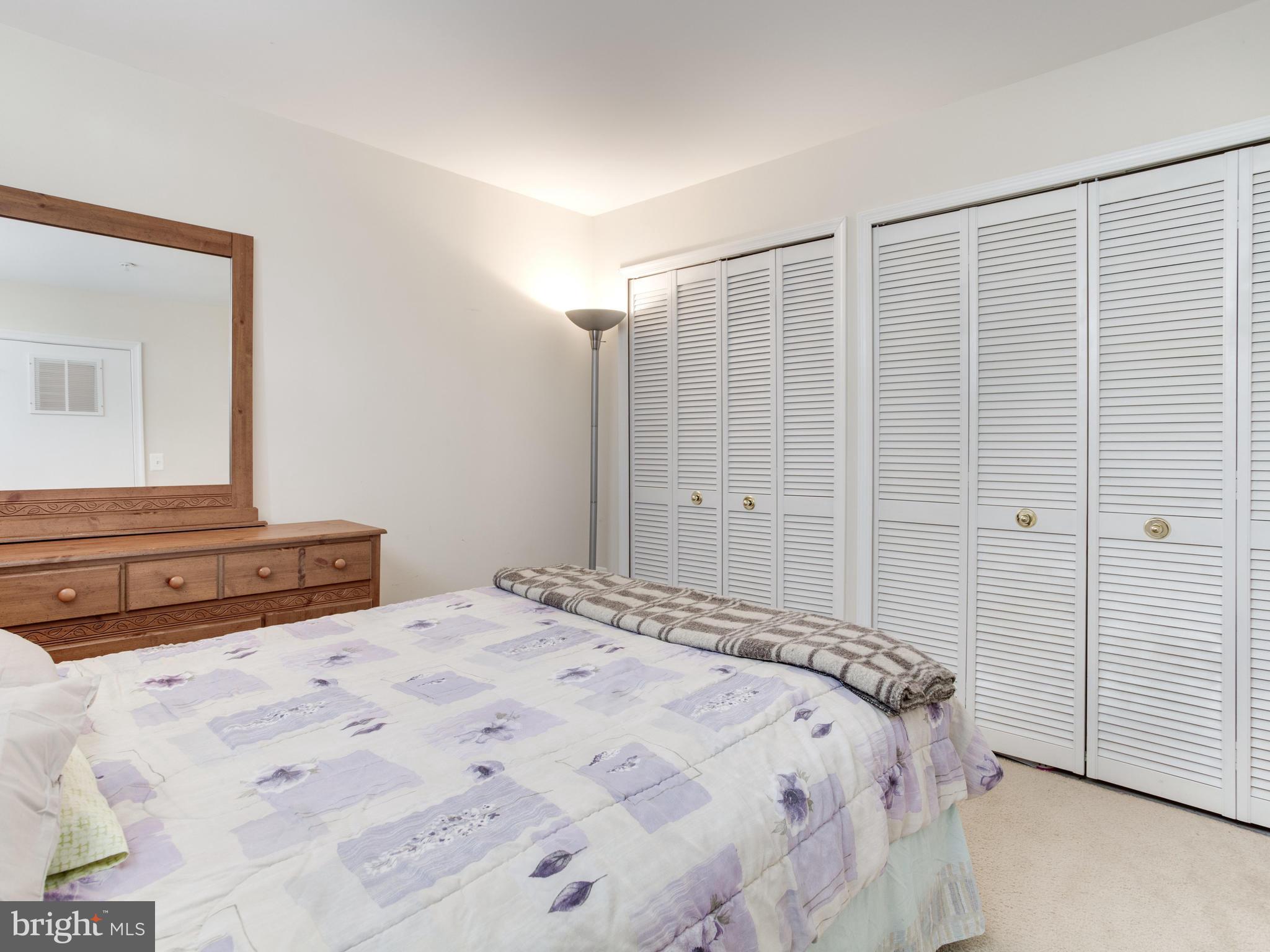 KINGS POINT - Residential