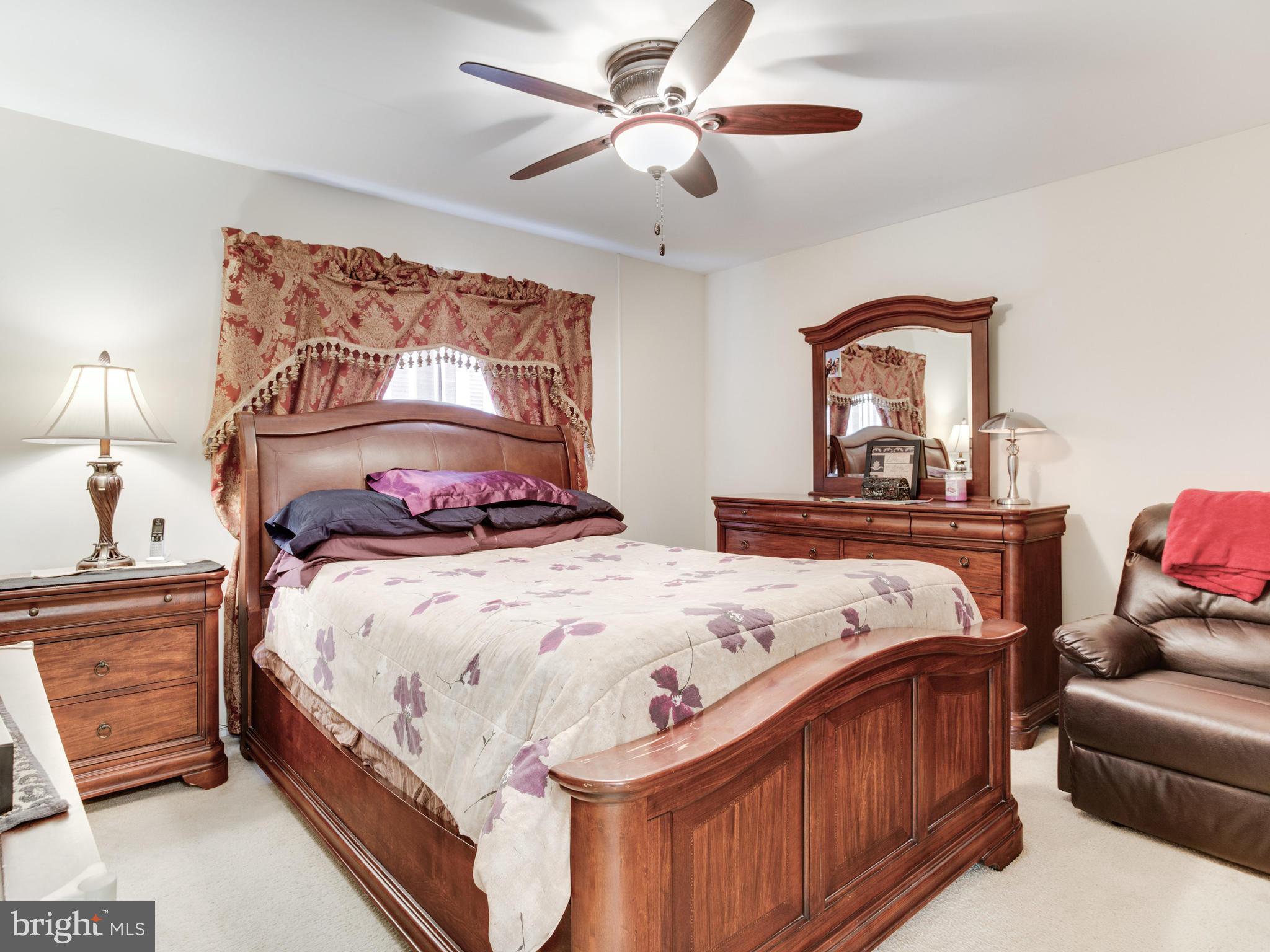 KINGS POINT - Residential