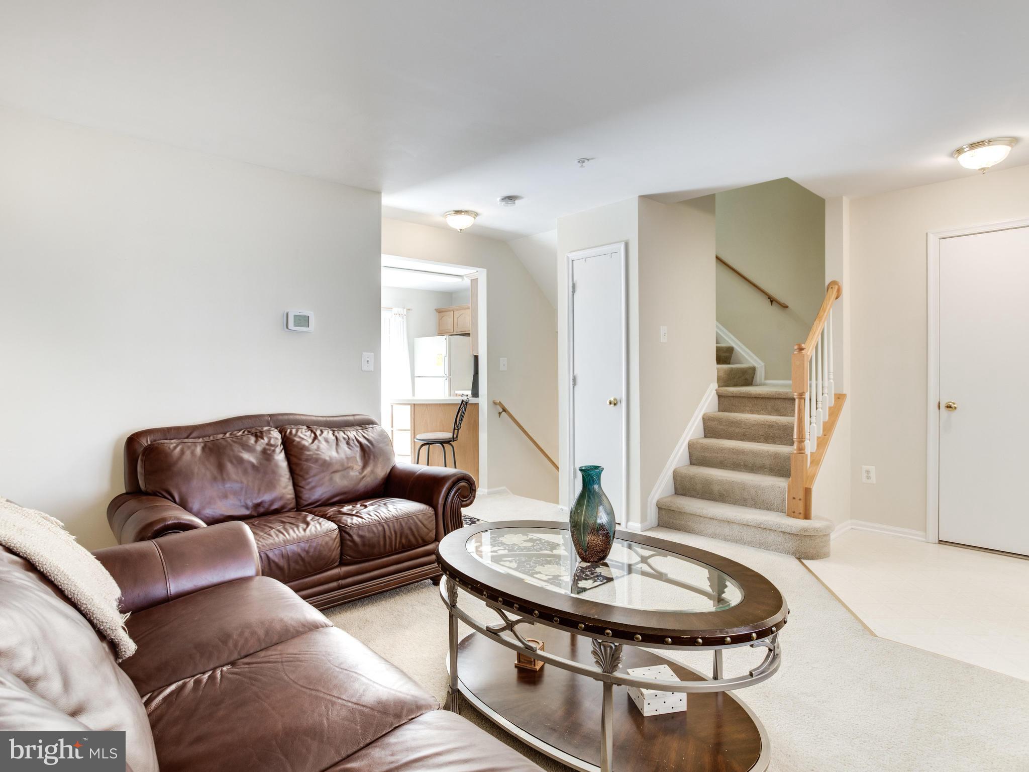 KINGS POINT - Residential