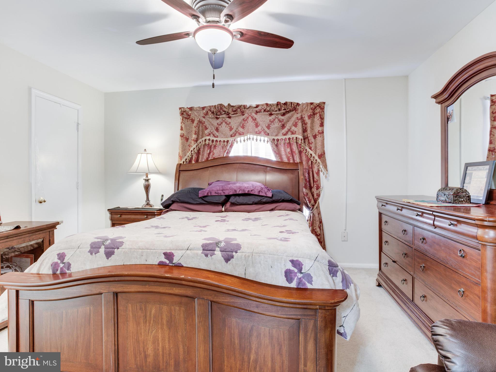 KINGS POINT - Residential