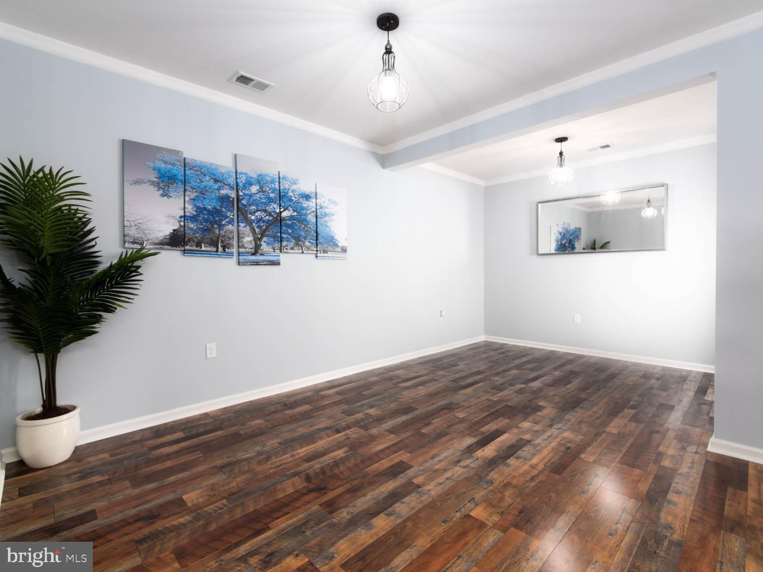 RIVERSIDE VILLAGES - Residential