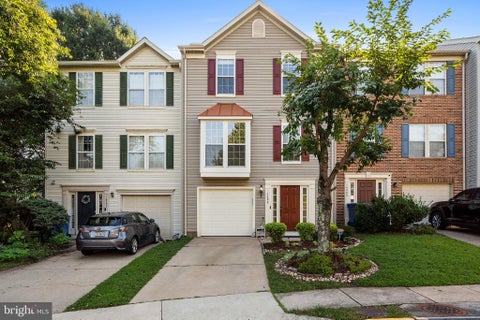 Photo of 14290 Glade Spring Drive, CENTREVILLE, VA 20121 (MLS # VAFX2338260)