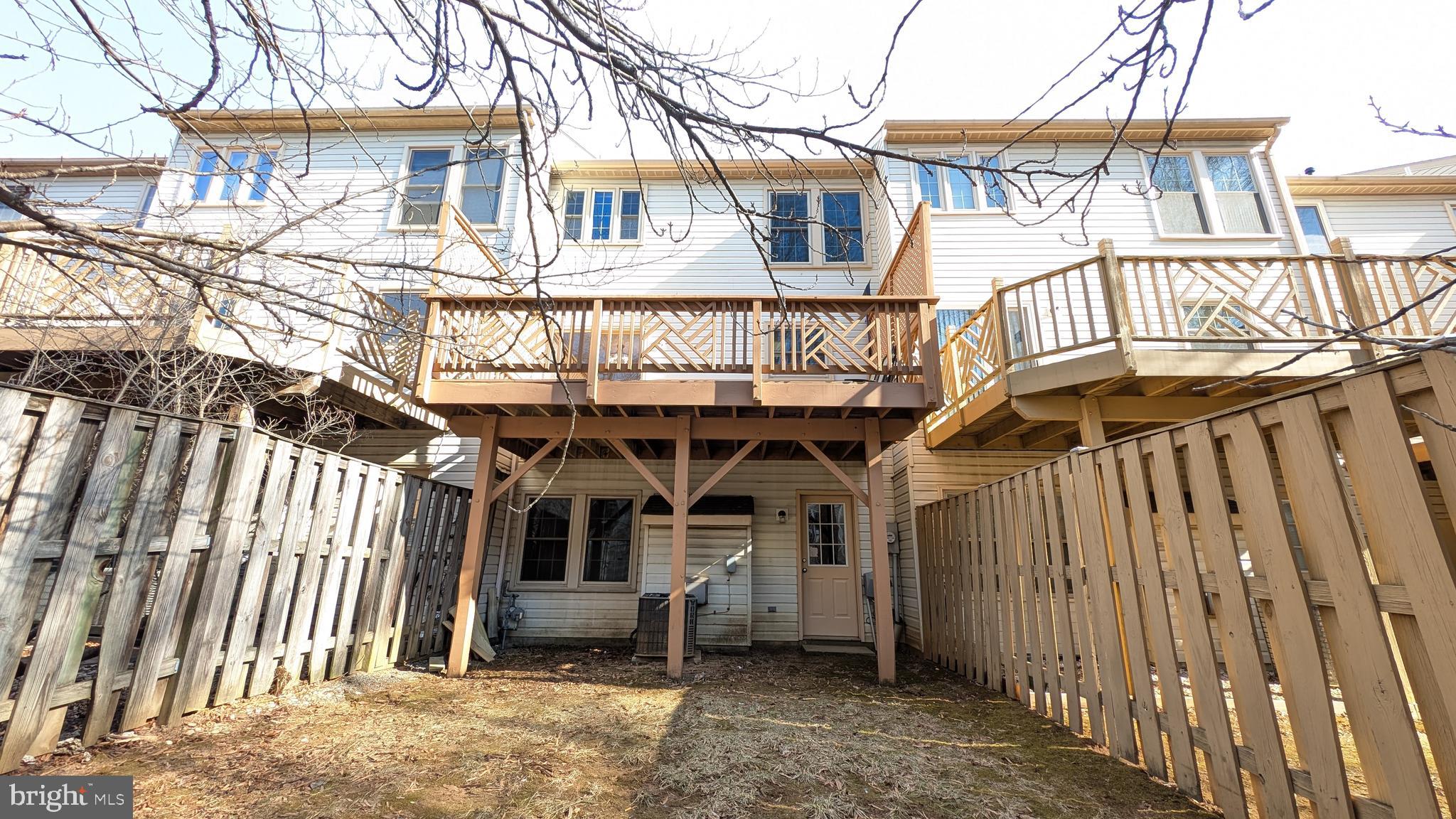 TRAVILAH CREST - Residential