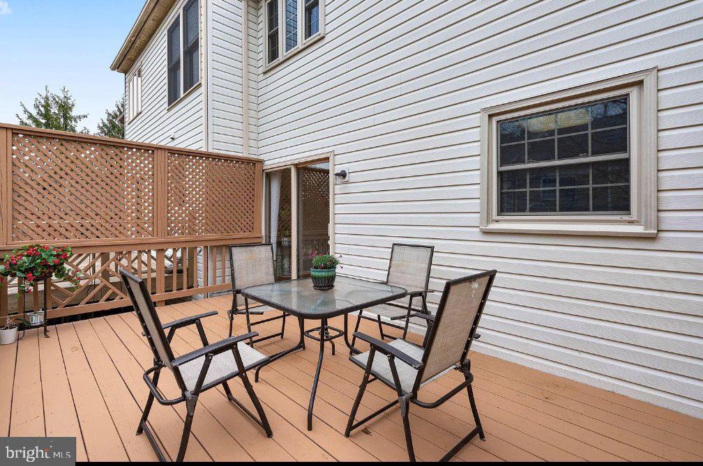 TRAVILAH CREST - Residential