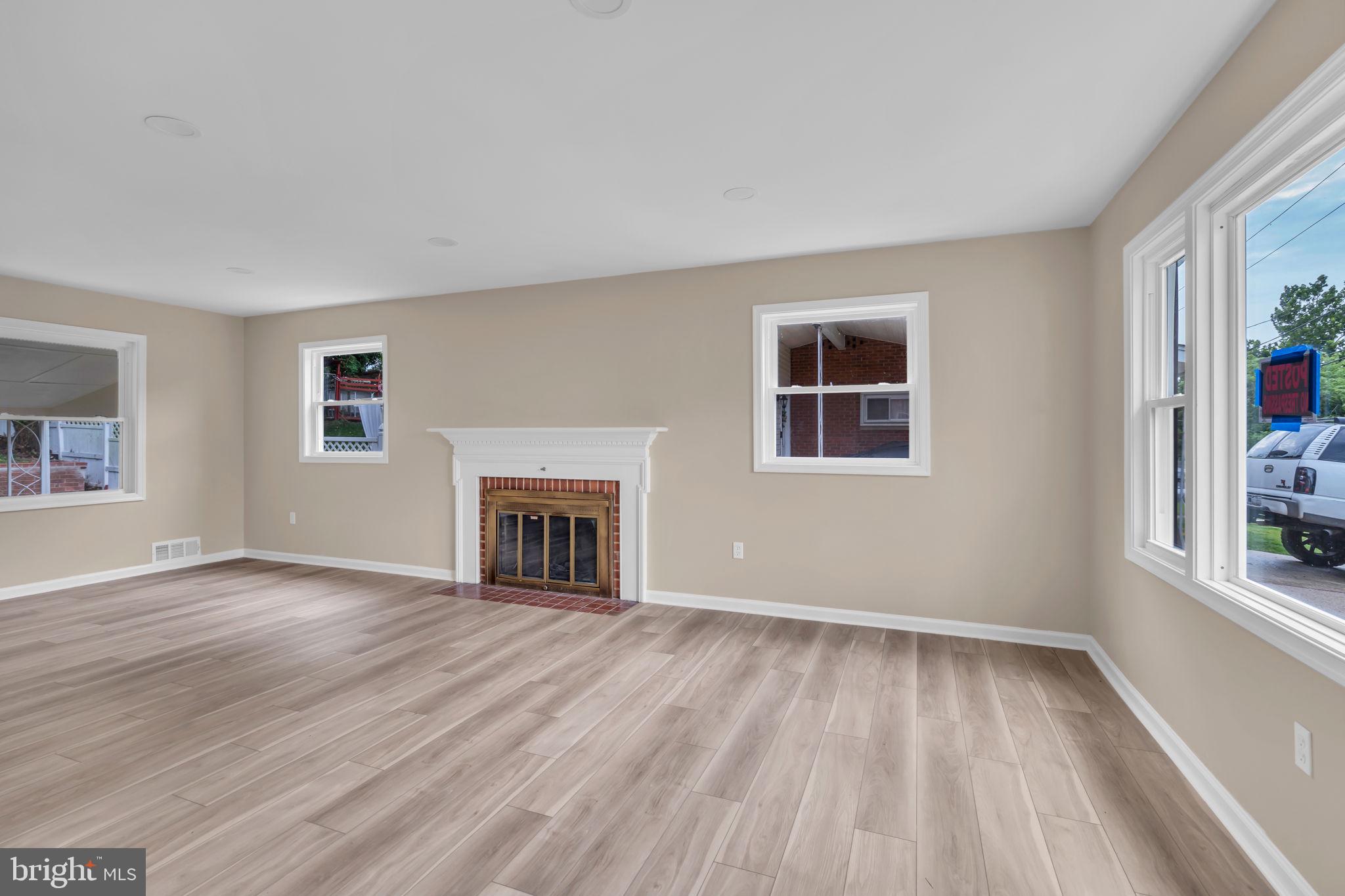 RIVER RIDGE ESTATES - Residential