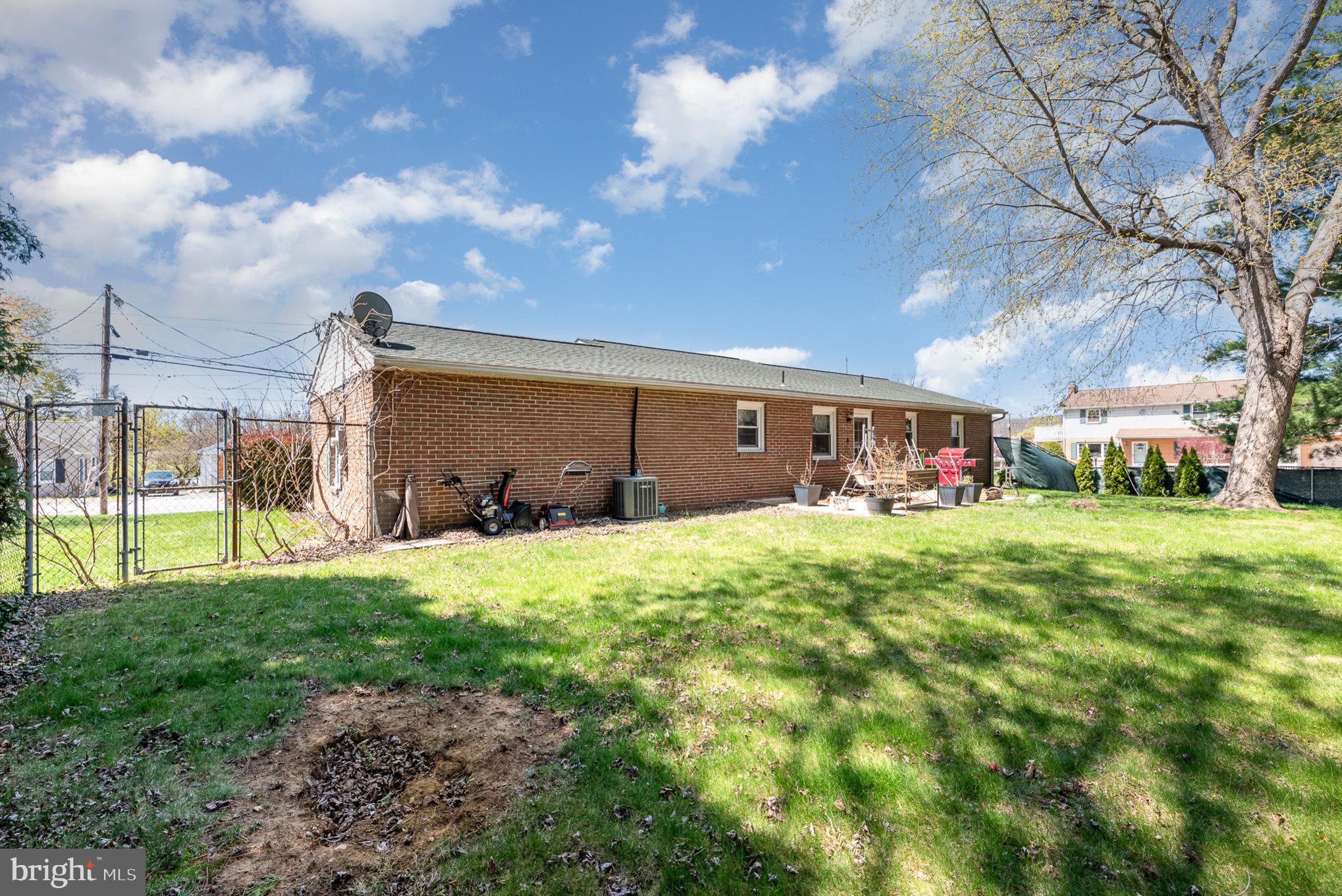 DILLSBURG BORO - Residential