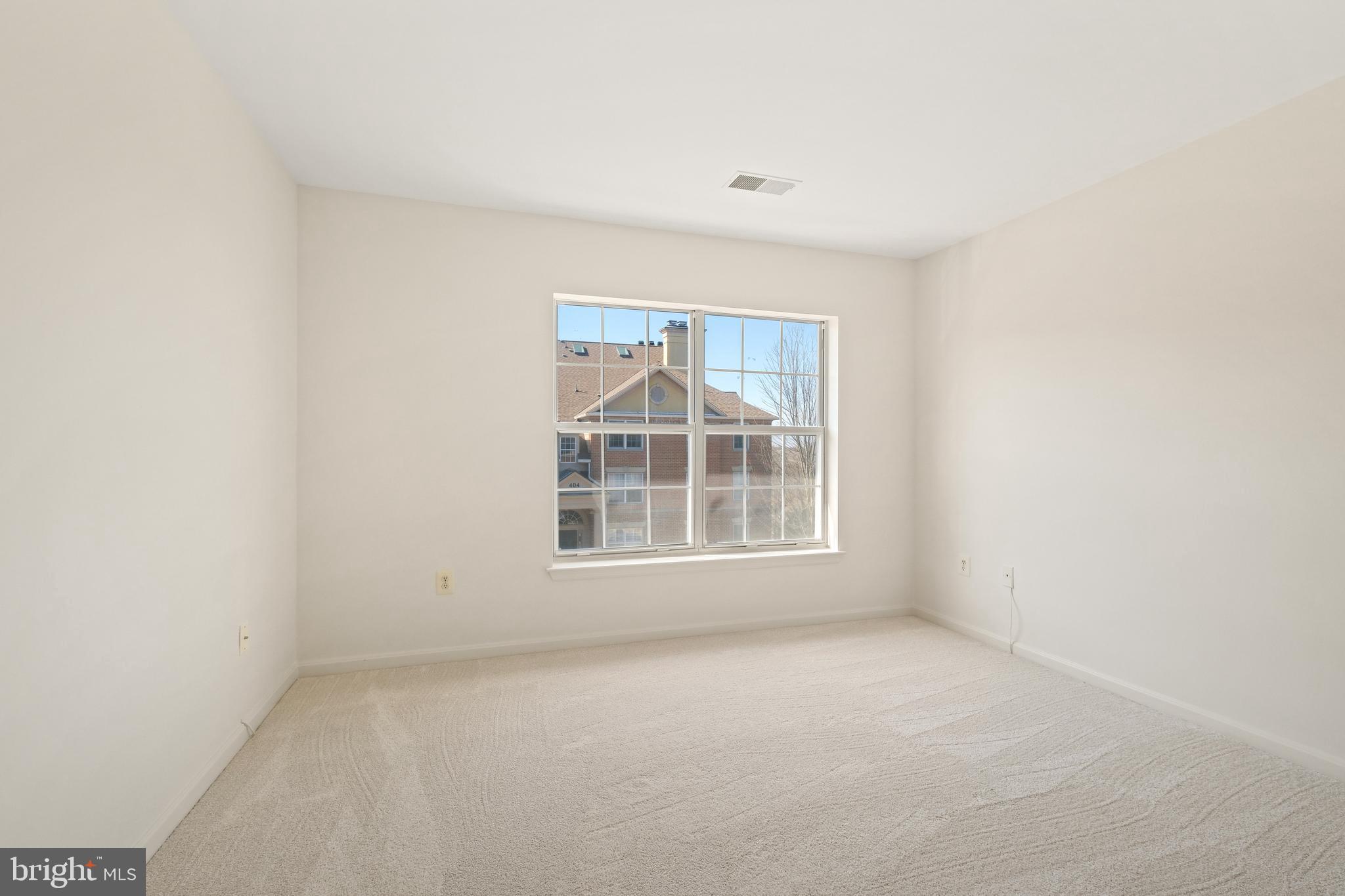 KENTLANDS - Residential